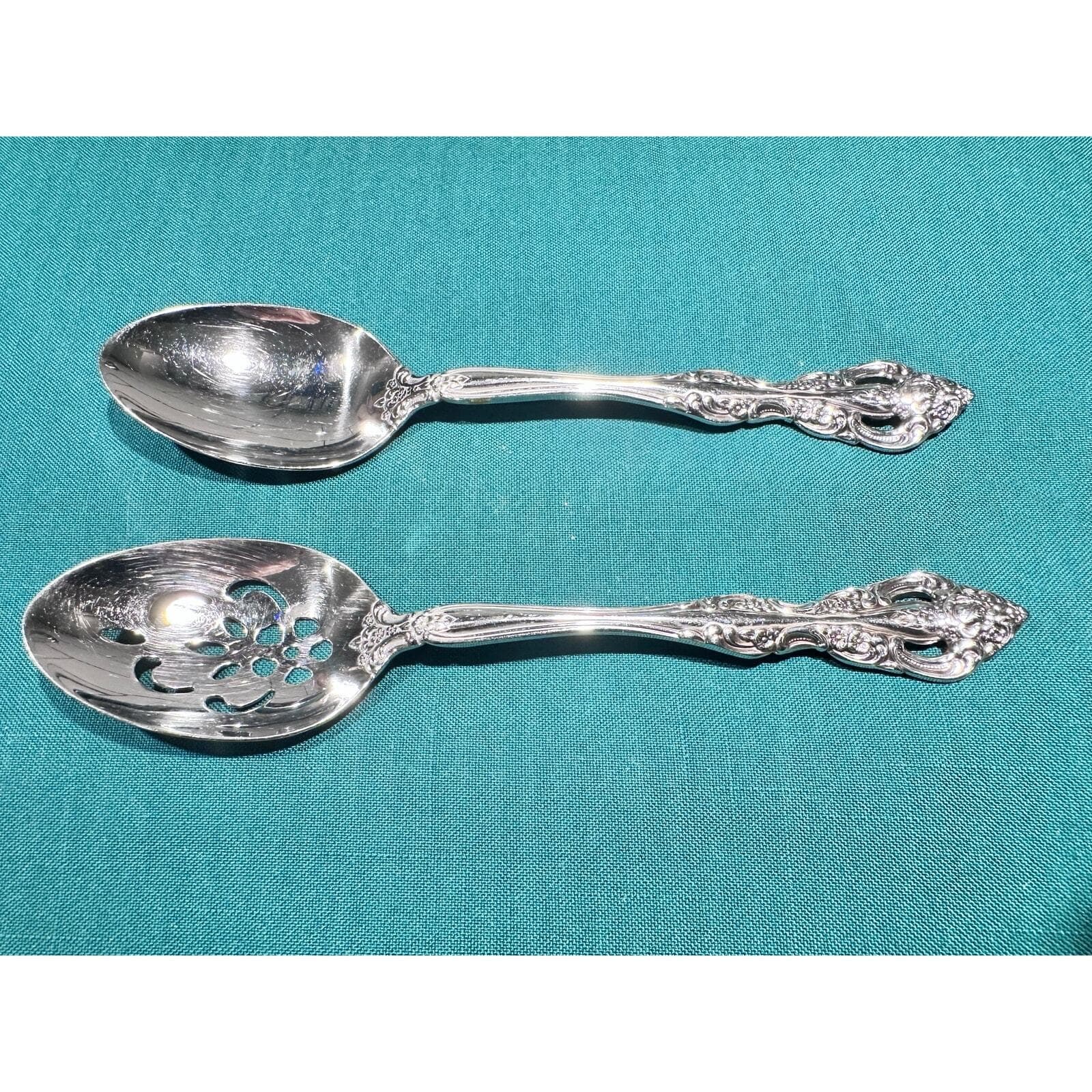 Oneida USA Michelangelo Stainless Solid and Slotted Serving Spoons-Set of 2 - Thumbnail 2