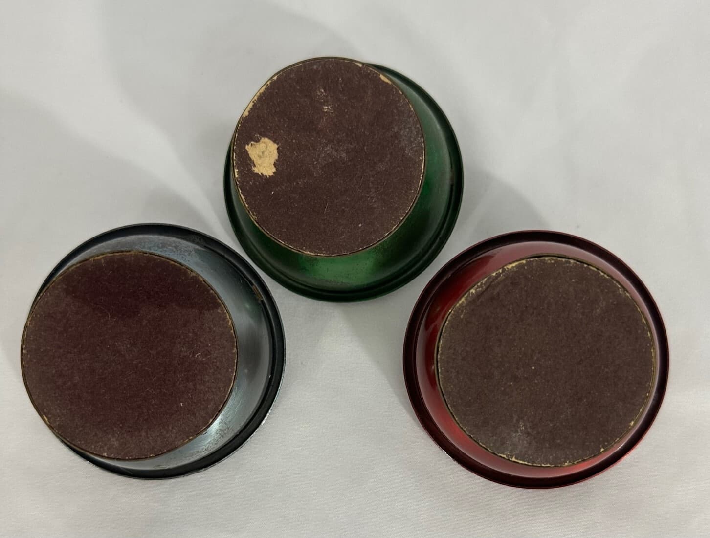 Mid Century Vintage Aluminum Colorized Ash Trays-Set of 3 - Thumbnail 3