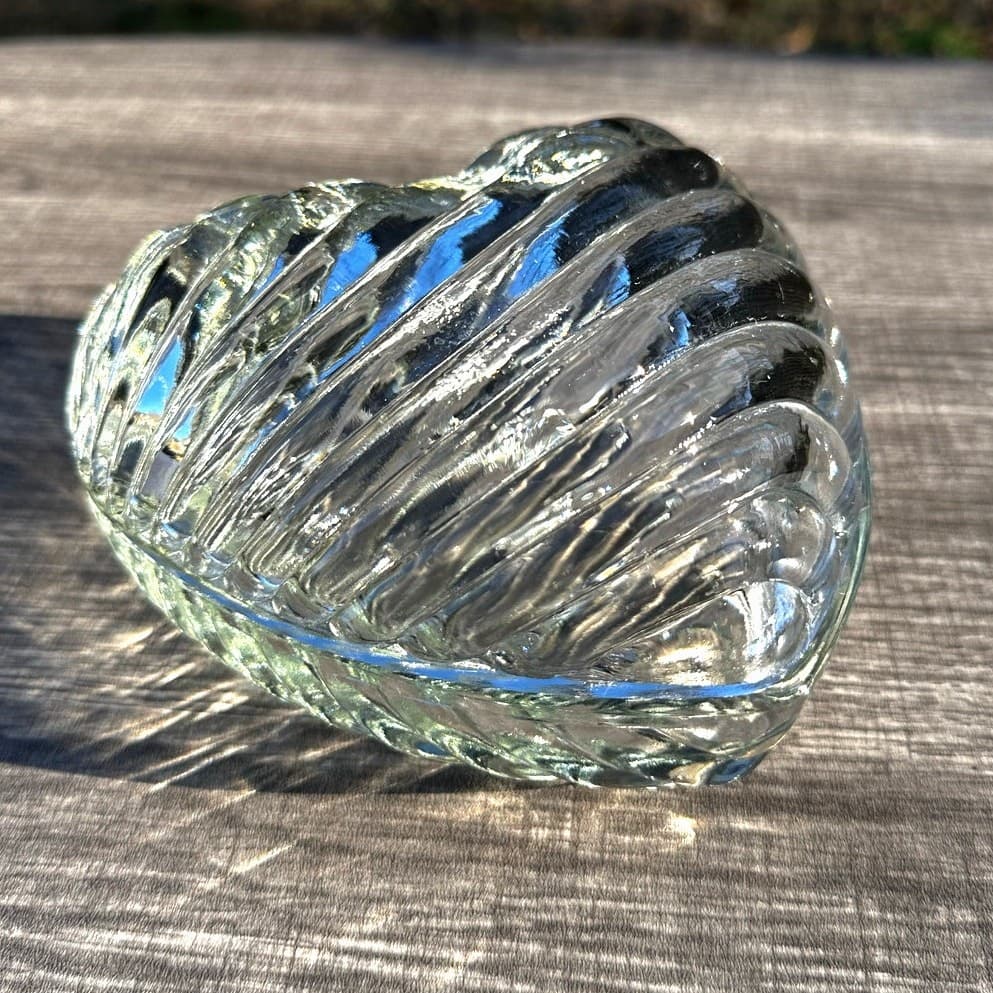 Romantic Glass Swirl Pattern Heart Shaped Jewelry Trinket Dish w/Lid-Excellent - Thumbnail 3