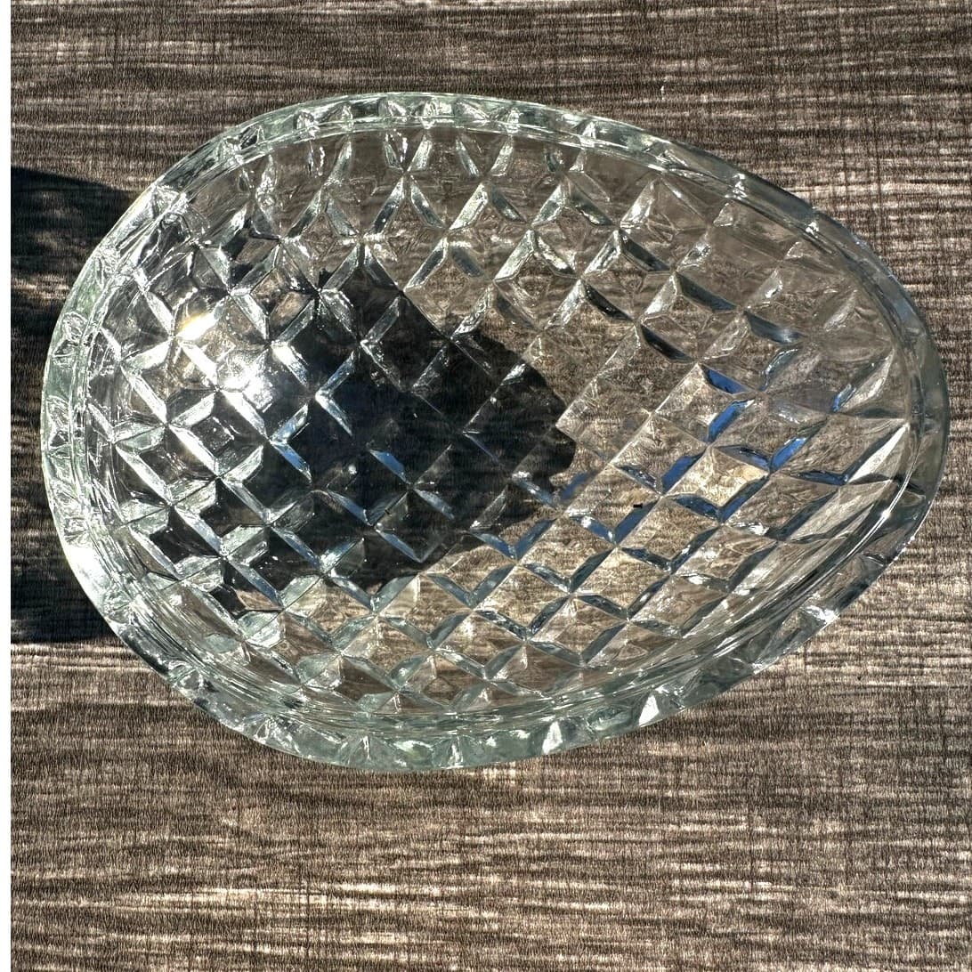 Stunning Glass Diamond Design Egg Shaped Candy Trinket Dish with Lid-Excellent - Thumbnail 7