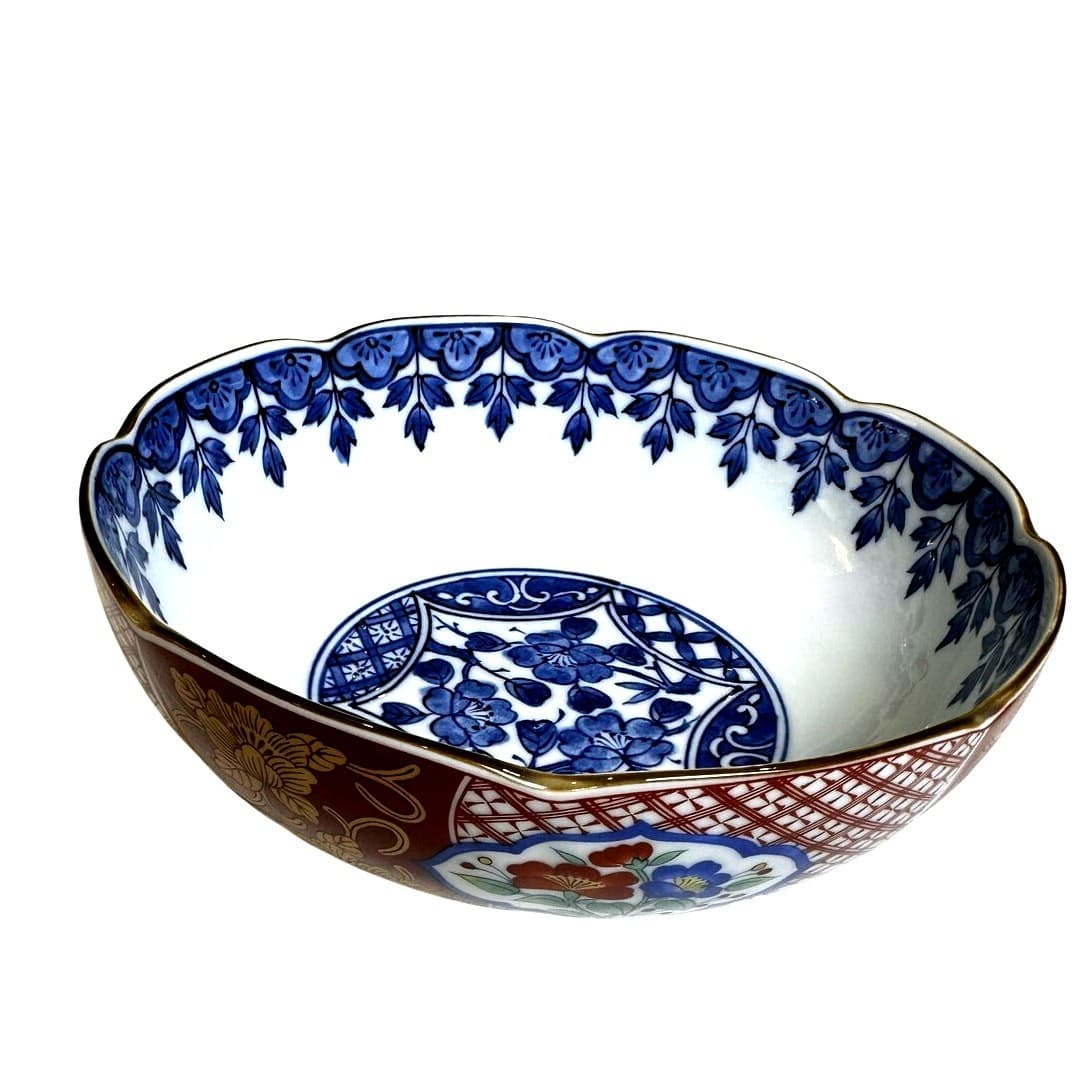 Japanese Porcelain Kotobuki Bowl Intricate Design Scalloped Rim-Excellent - Thumbnail 4