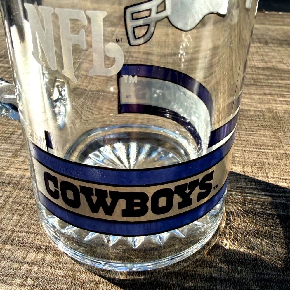 Dallas Cowboys Vintage Logo Football Helmet NFL 16 oz 5.5" Beer Mug Stein-Set 2 - Thumbnail 6