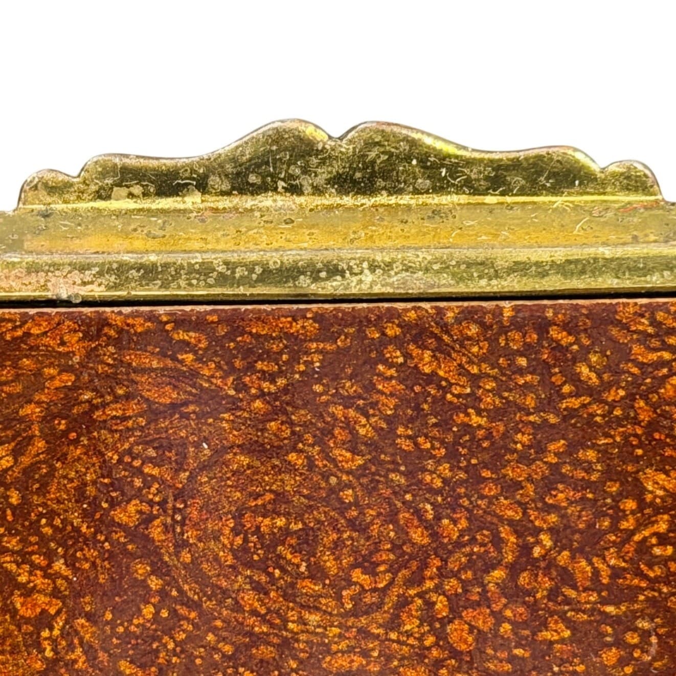 Jennings Brothers c. 1900-1915 Lined Large Bronze Repoussé Vanity Box - Thumbnail 15