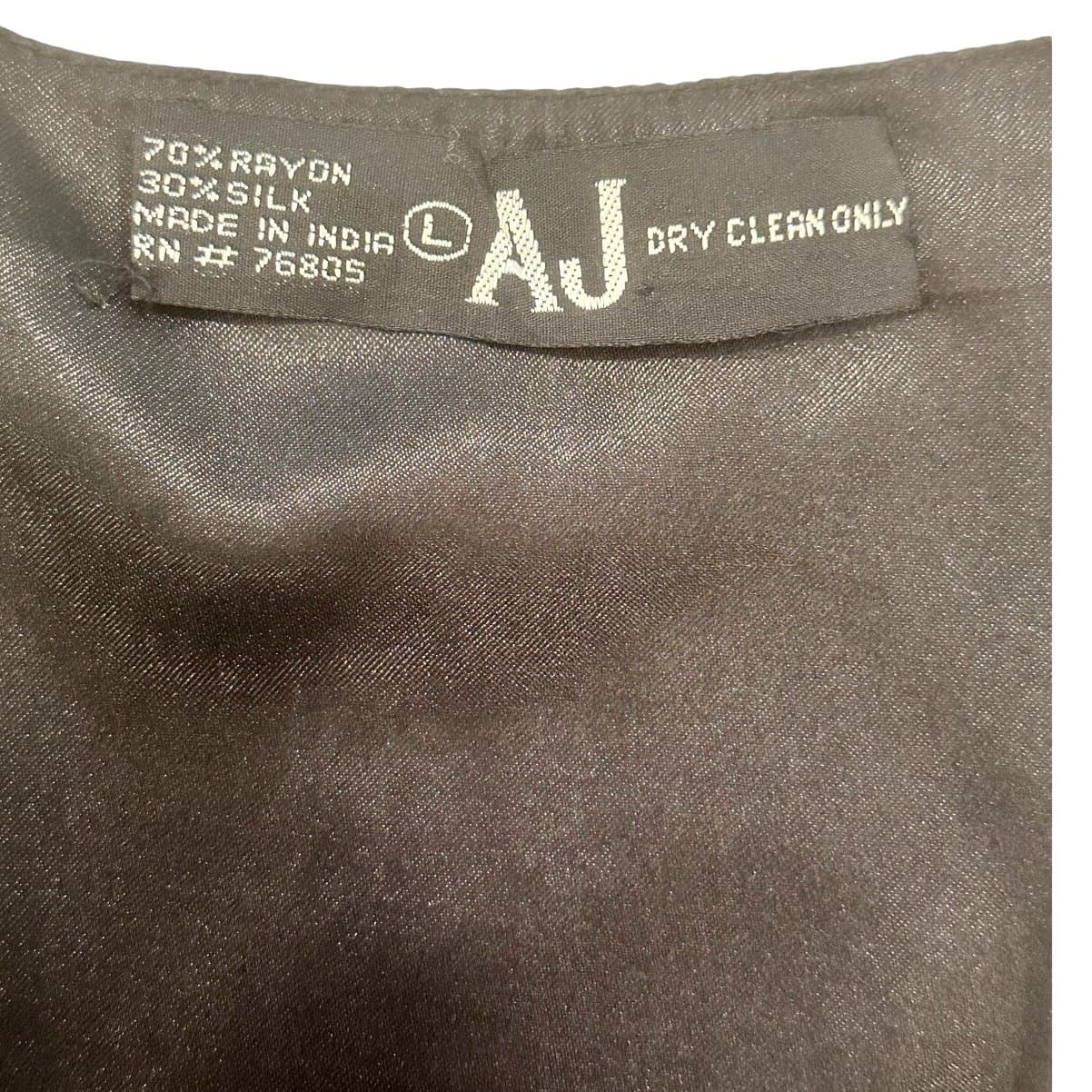 'AJ' India Vintage Silver Sequin/Black Silk Rayon Vest Women's Size Large - Thumbnail 2