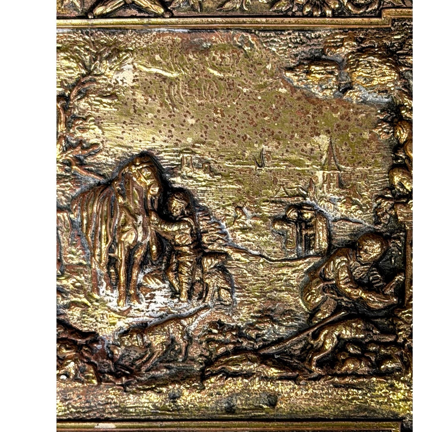Jennings Brothers c. 1900-1915 Lined Large Bronze Repoussé Vanity Box - Thumbnail 6