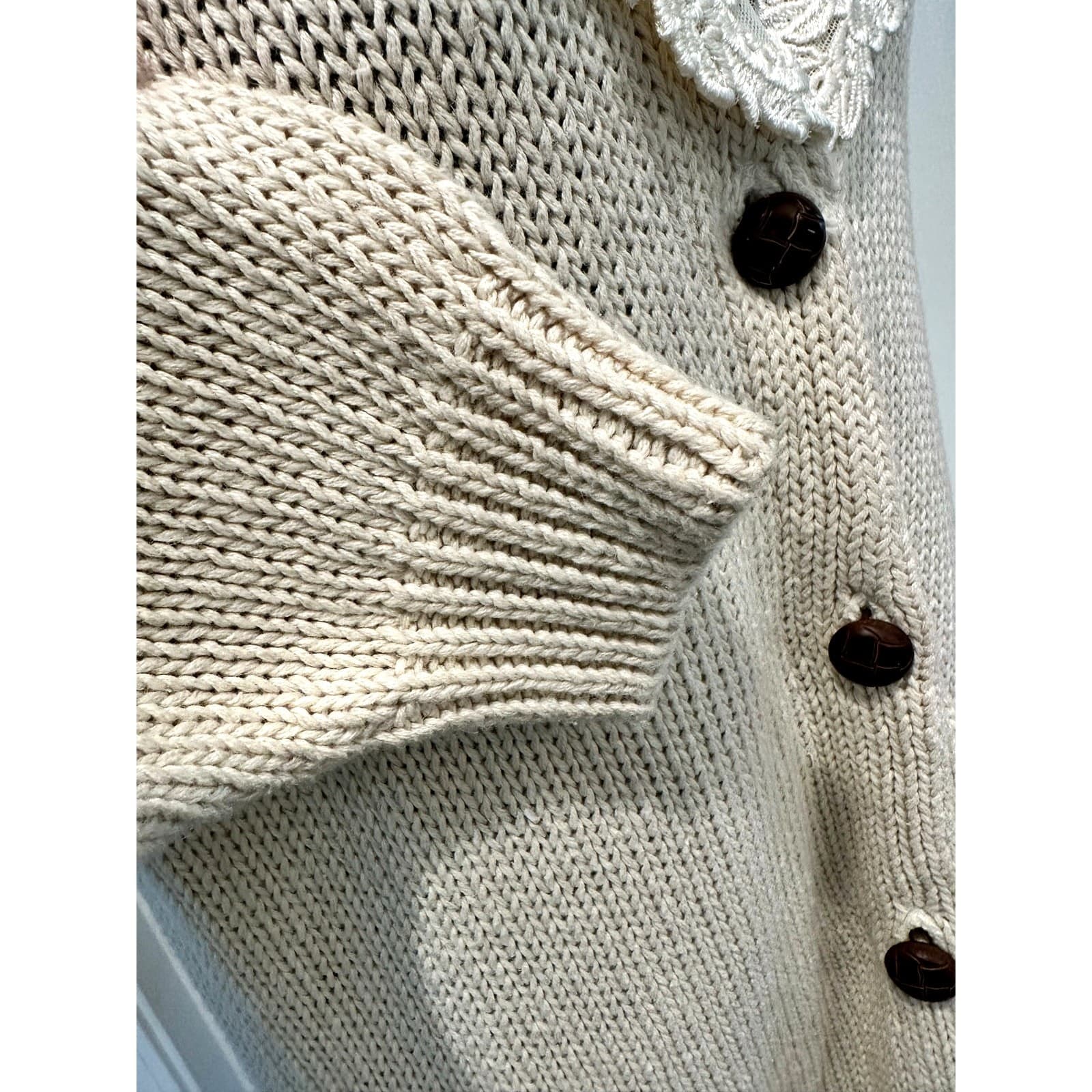 Chaus Vintage Ivory Cream Cardigan Sweater with Embroidered Floral Collar-Small - Thumbnail 4