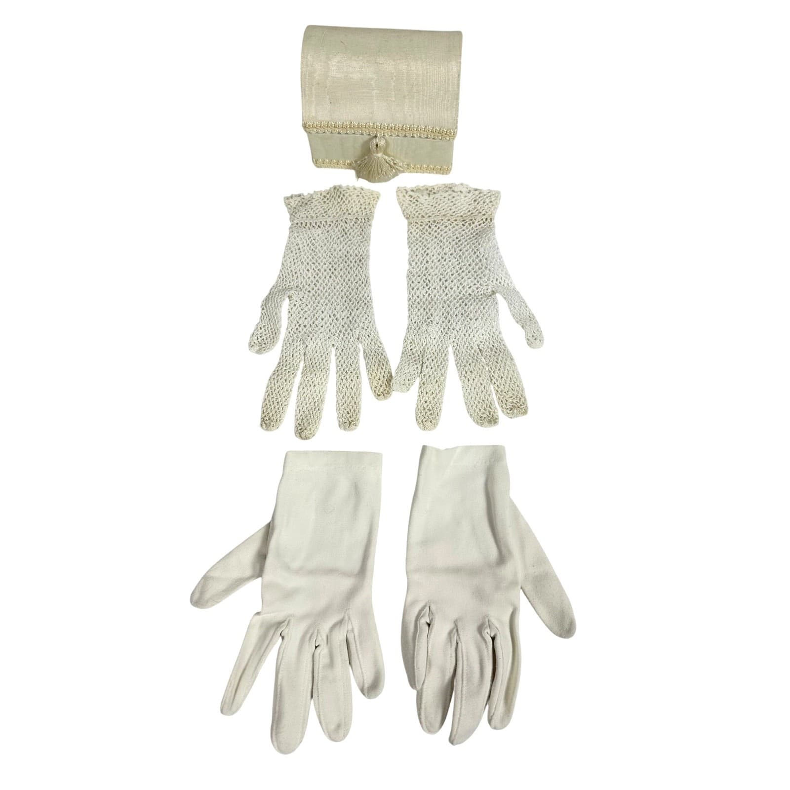 Child’s Crocheted Lace Dress Gloves/Pair of Linen Gloves in Silk Treasure Chest - Thumbnail 2
