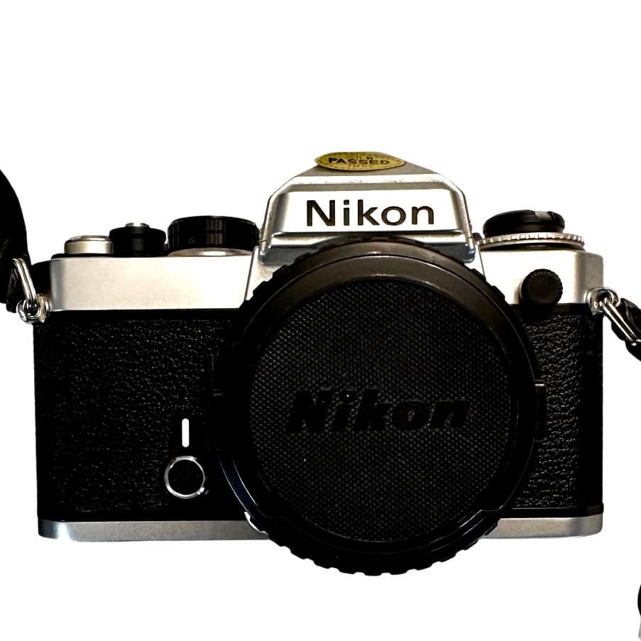 Nikon FE 35mm SLR Film Vintage 1978-83 Camera with Nikon Series E 150mm 1.8 Lens - Thumbnail 5