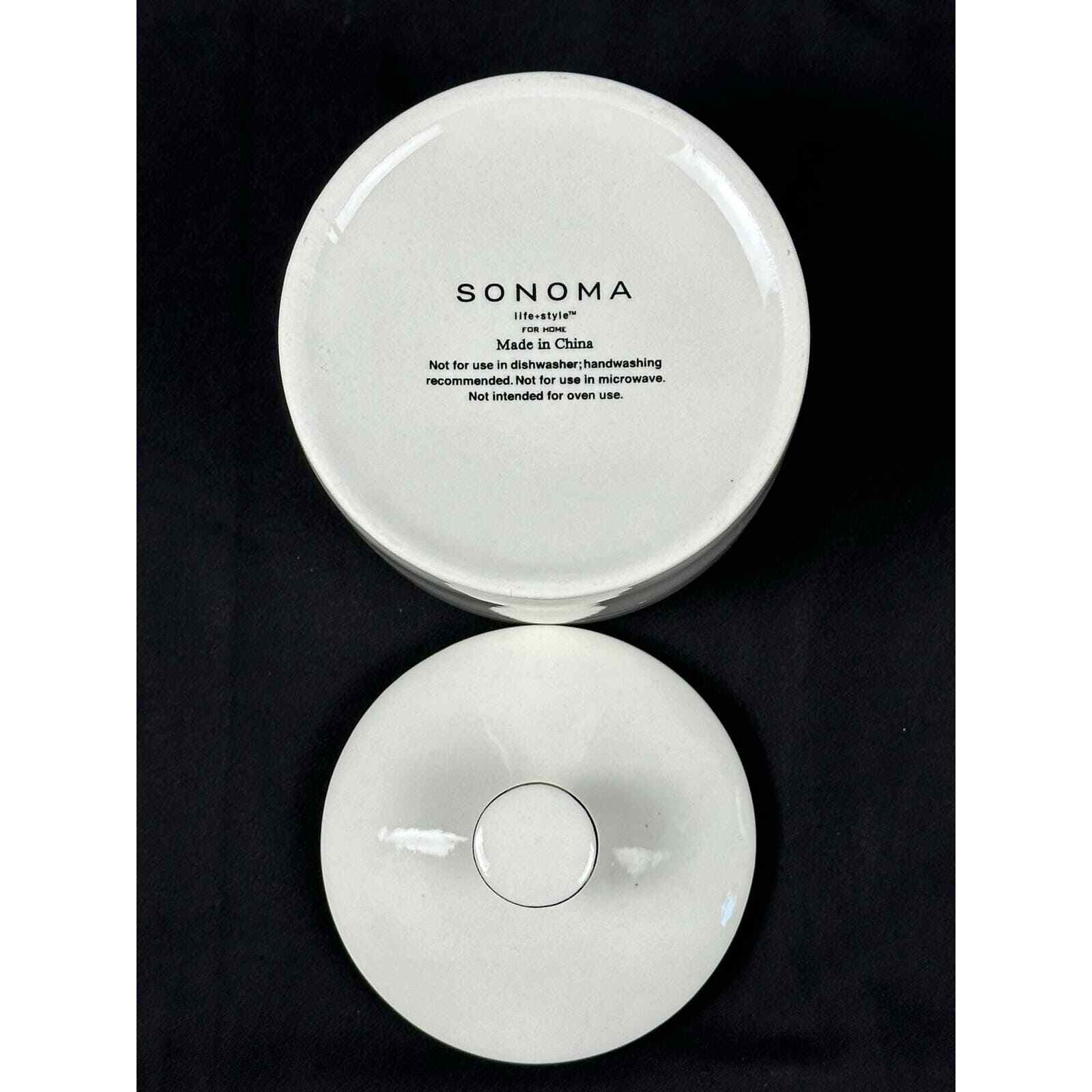 Sonoma Lifestyle Sugar Bowl with Lid white with Gold Trim - Thumbnail 7