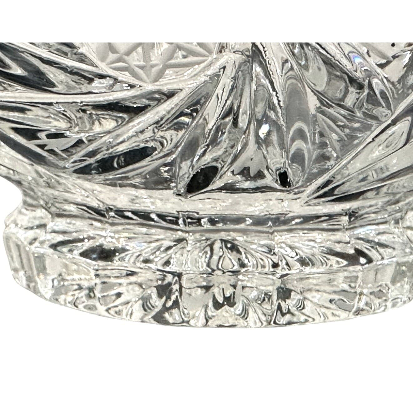 Heavy Pinwheel Star of David 8" Glass Footed Base Scalloped Rim Serving Bowl - Thumbnail 7