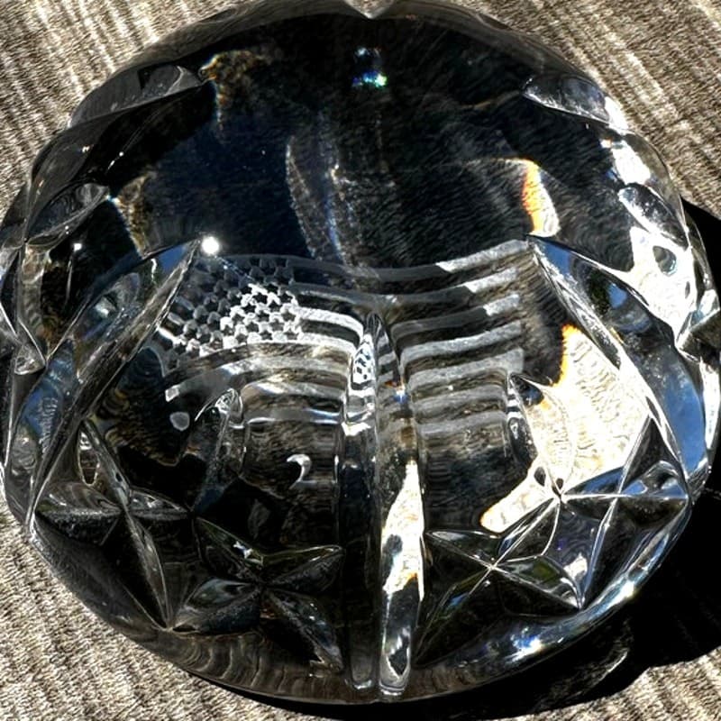 Marquis by Waterford Crystal '2001' Ernest & Young LLP Entrepreneur Paperweight - Thumbnail 3