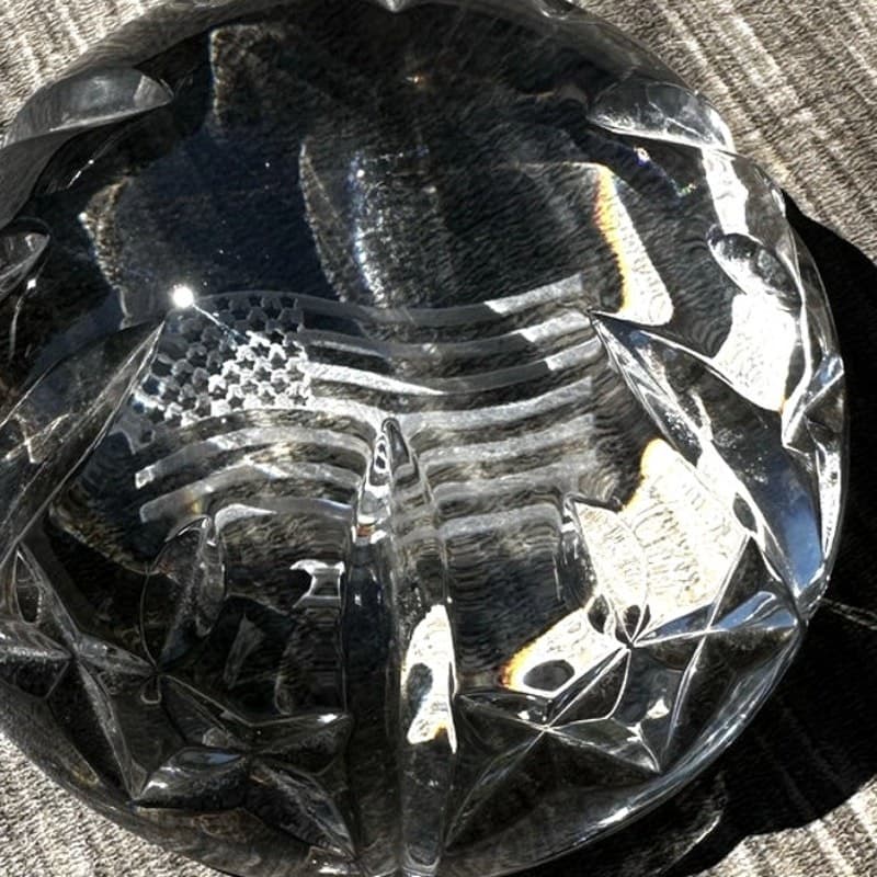 Marquis by Waterford Crystal '2001' Ernest & Young LLP Entrepreneur Paperweight - Thumbnail 5