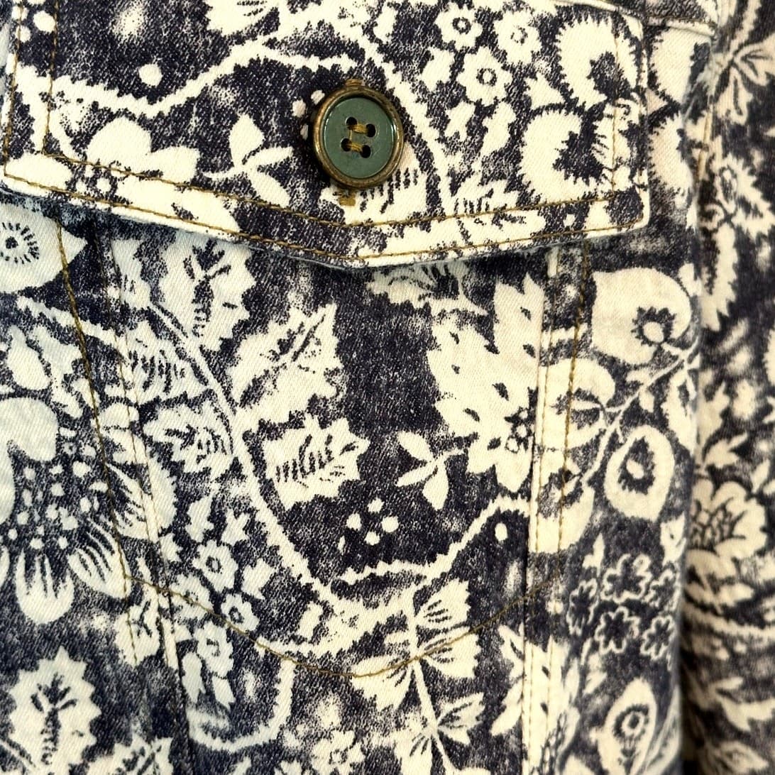 Rebecca Malone Floral Denim Blue & White Button Woman’s Blouse Shirt L Excellent - Thumbnail 6