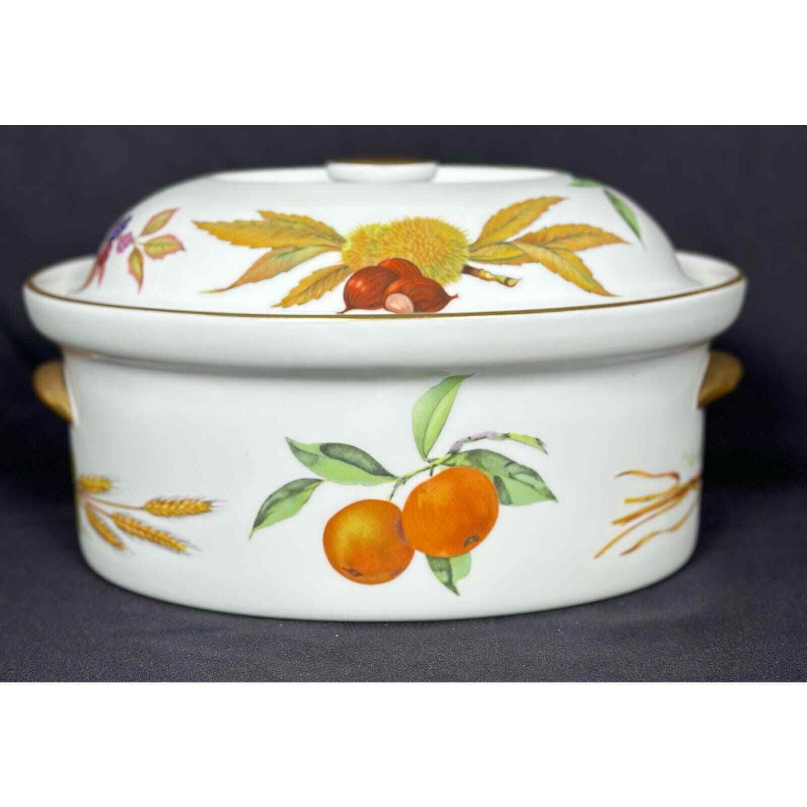 Royal Worcester EVESHAM Gold 2.5 QT Casserole with Lid England Vintage Retired
