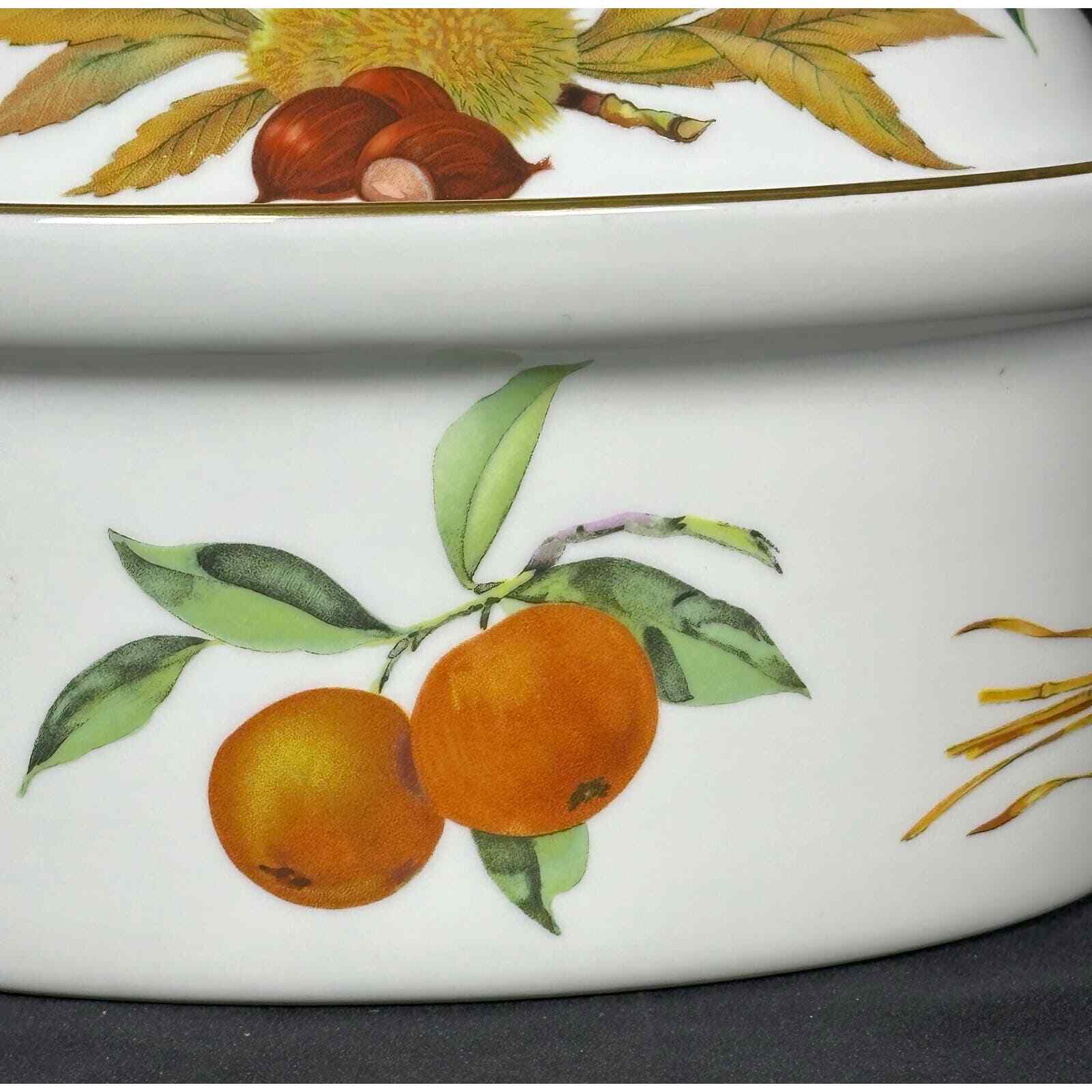 Royal Worcester EVESHAM Gold 2.5 QT Casserole with Lid England Vintage Retired - Thumbnail 4