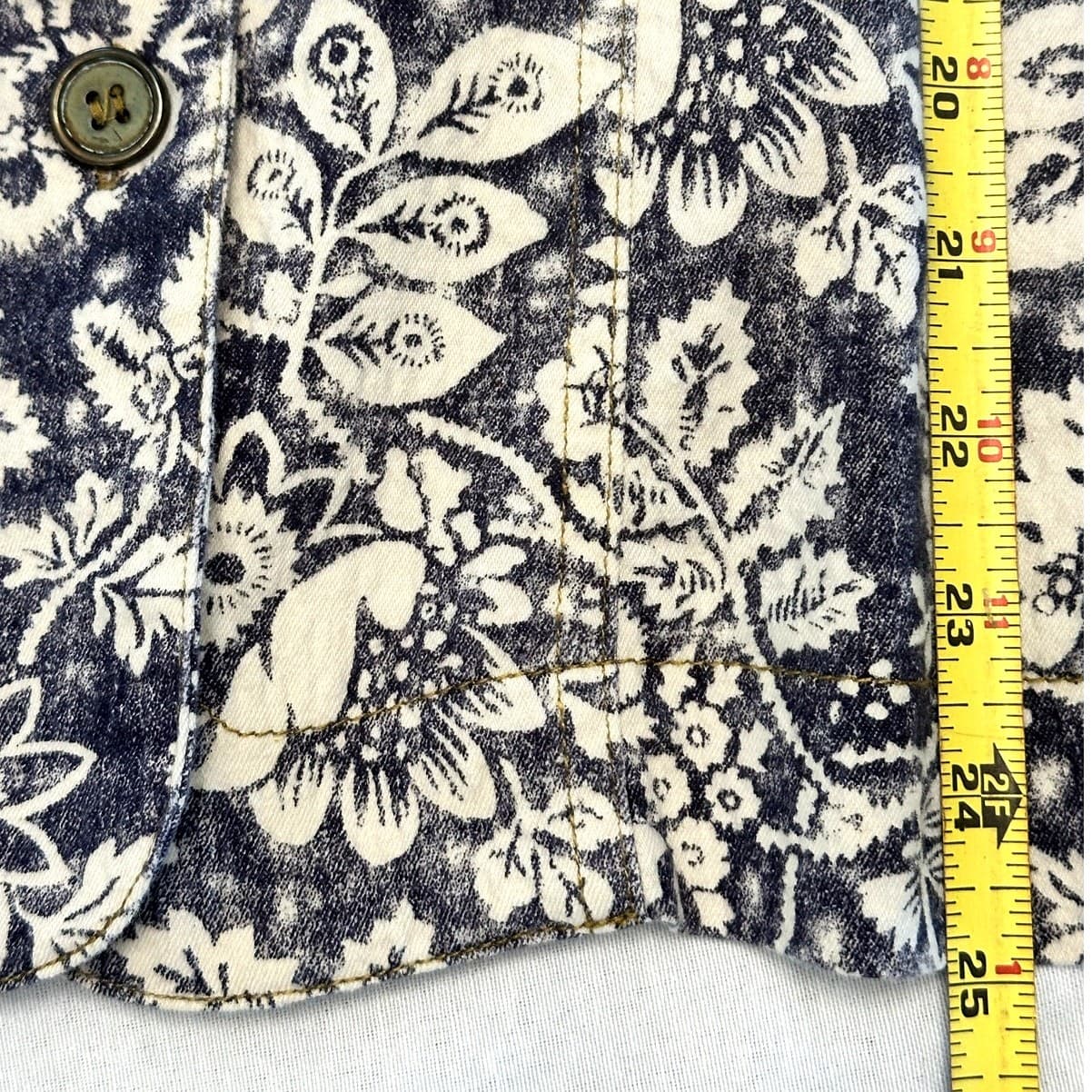 Rebecca Malone Floral Denim Blue & White Button Woman’s Blouse Shirt L Excellent - Thumbnail 10