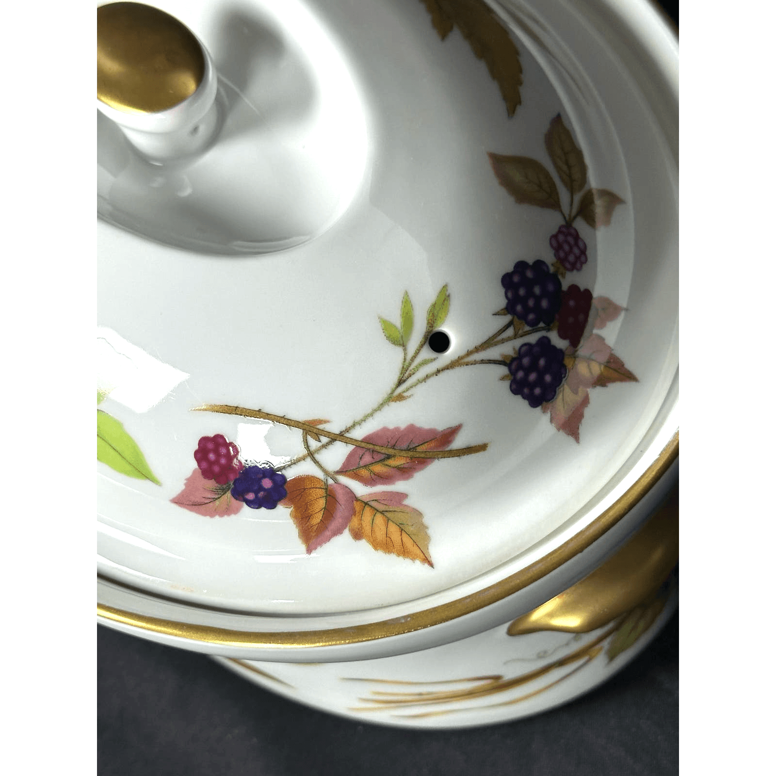 Royal Worcester EVESHAM Gold 2.5 QT Casserole with Lid England Vintage Retired - Thumbnail 8
