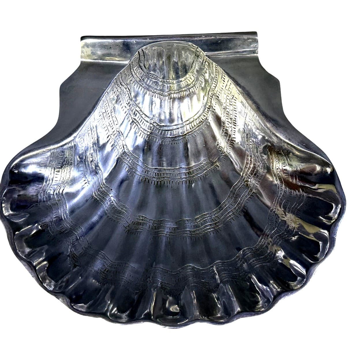 Tres Amigos Mexico Large Vintage Aluminum 13" Clamshell Serving Bowl/Tray