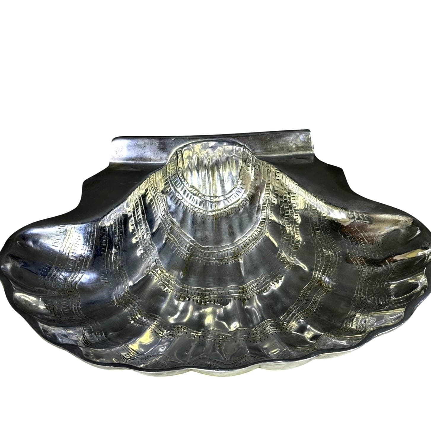 Tres Amigos Mexico Large Vintage Aluminum 13" Clamshell Serving Bowl/Tray - Thumbnail 2