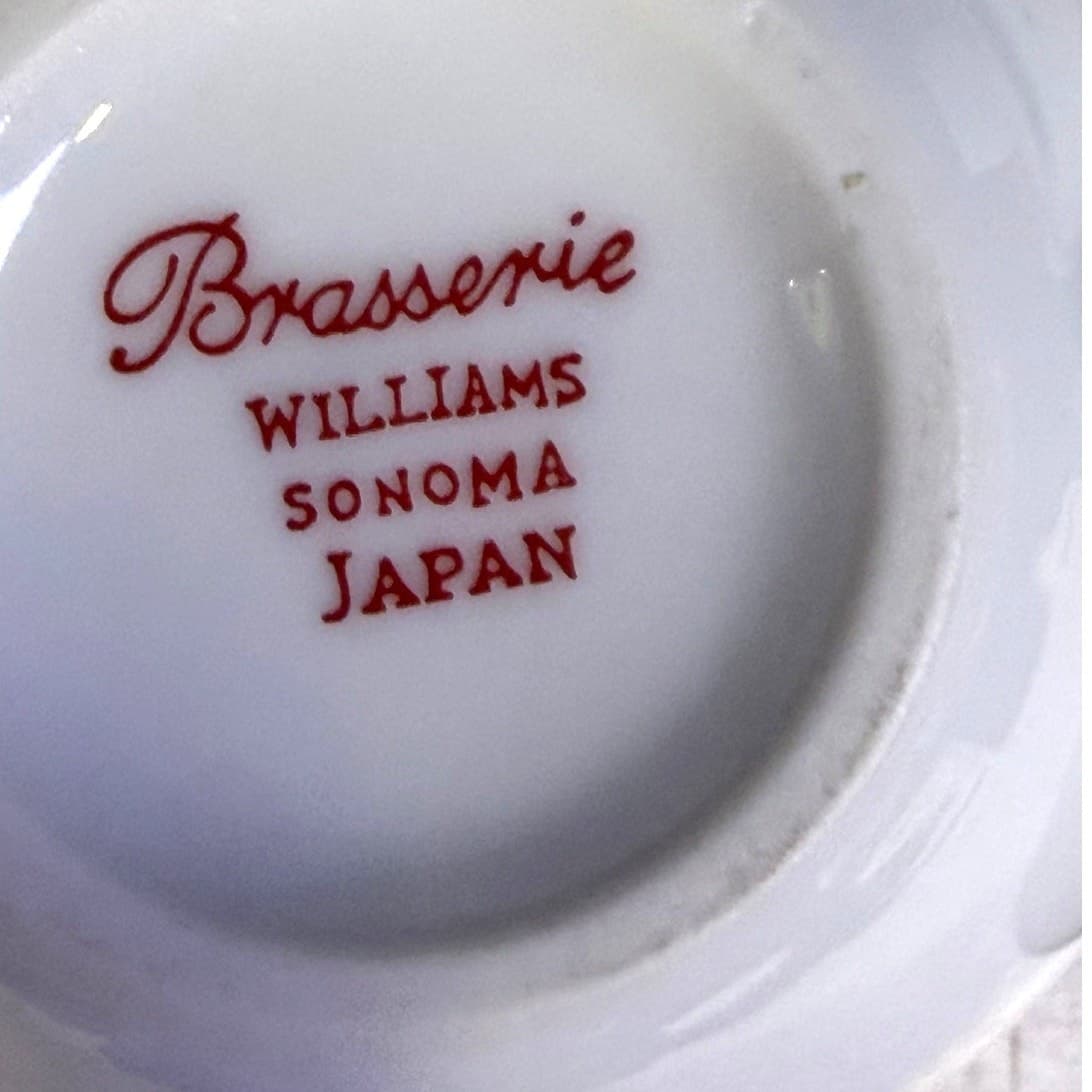Williams Sonoma Japan 2006-2023 Brasserie Red Band Flat Cups/Saucers-Set of 3 - Thumbnail 8