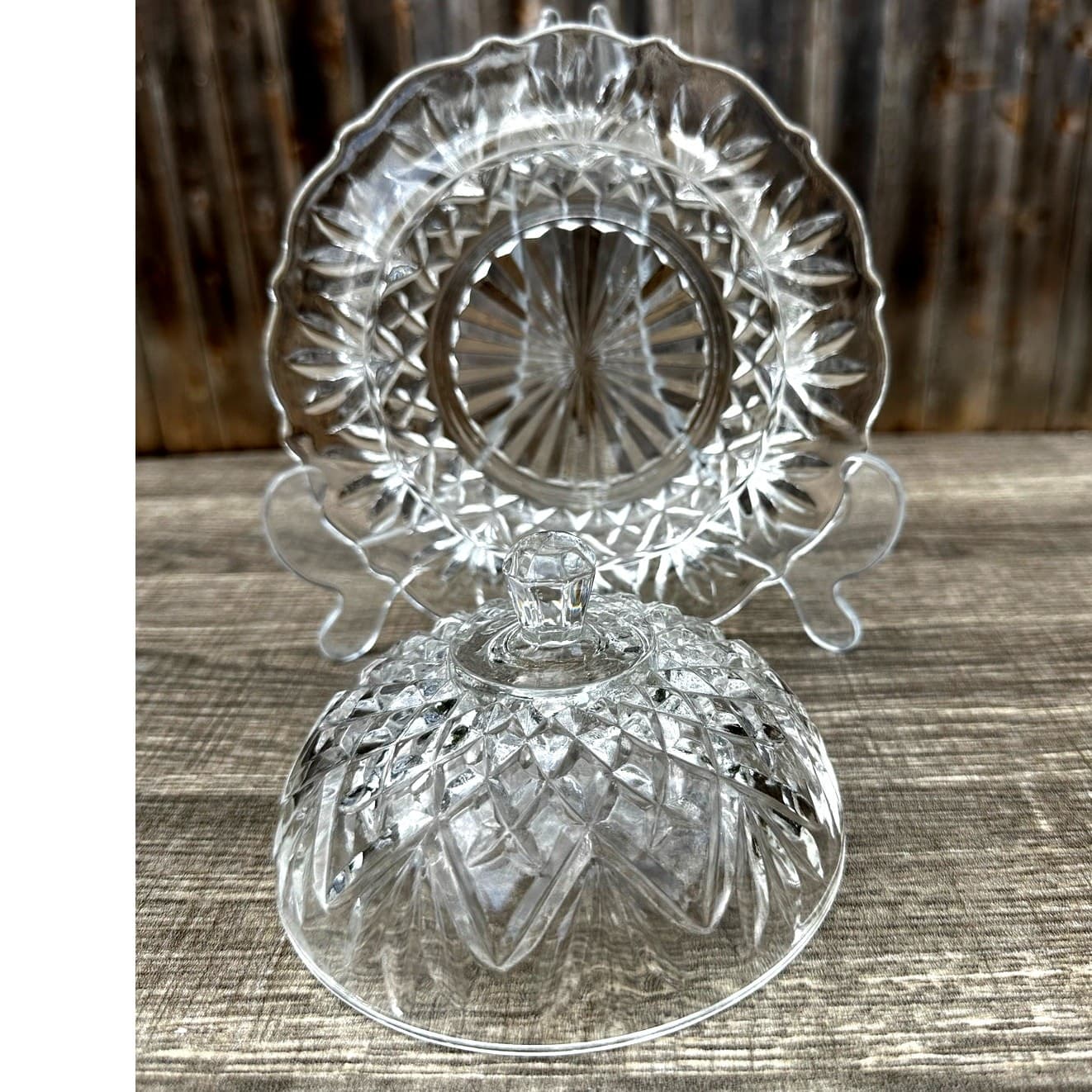 Anchor Hocking Retired 1960's Prescut Clear Pineapple Round Covered Butter Dish - Thumbnail 3