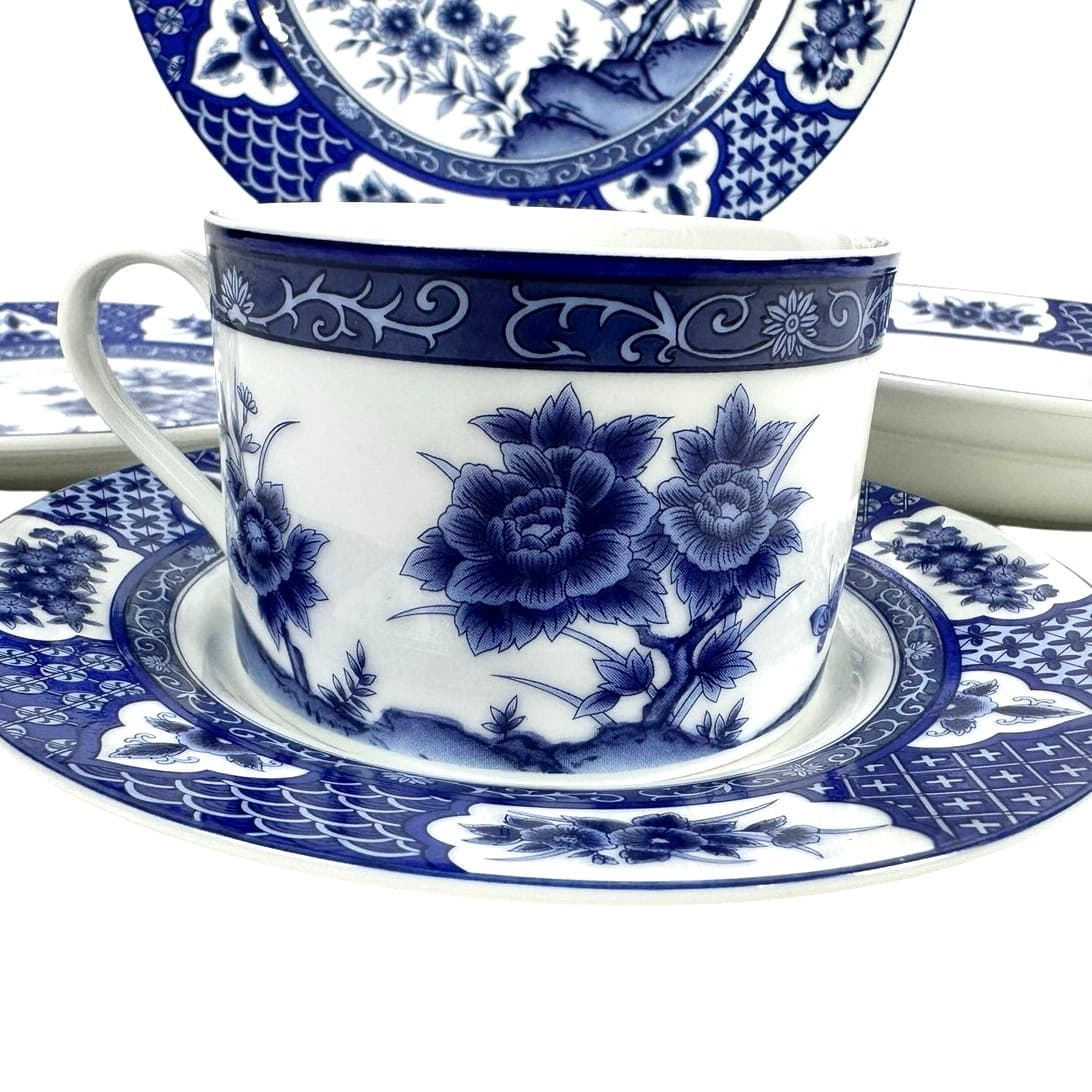 Imari Blossom China Retired Blue White Floral Butterfly 5-PC Place Setting-Rare! - Thumbnail 4