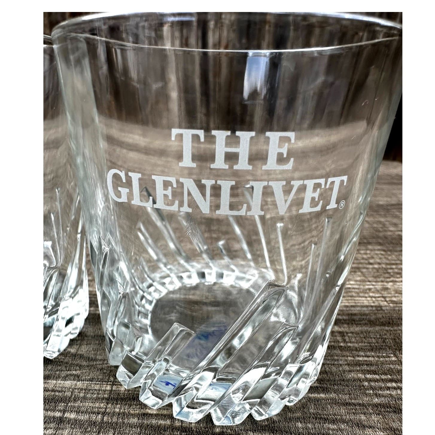 Von Pok France 'The Glenlivet' Scotch Whiskey Logo Rocks Glasses-Set of 2 - Thumbnail 6