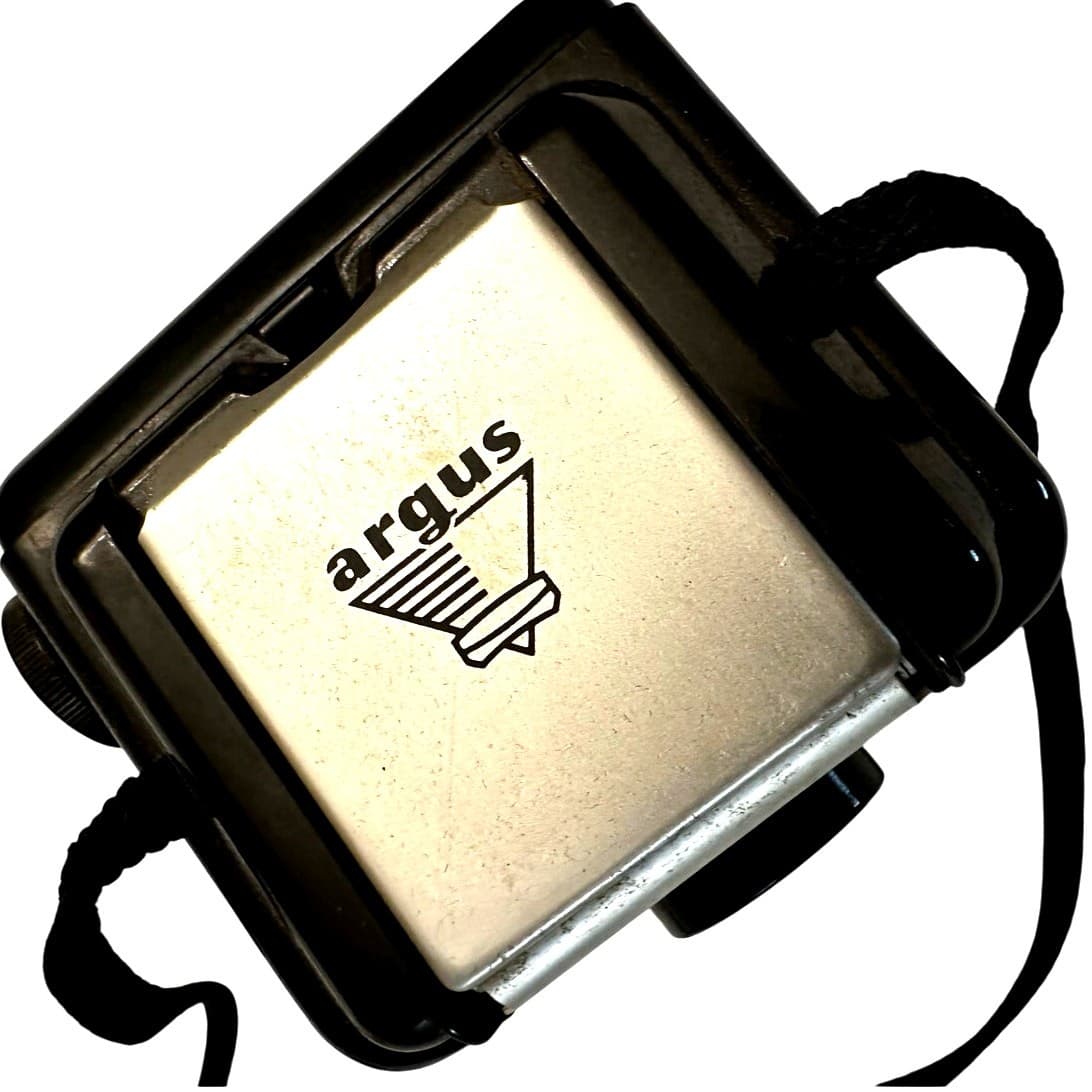 Argus Seventy Five 75mm Camera with Original Case/Strap - Thumbnail 2