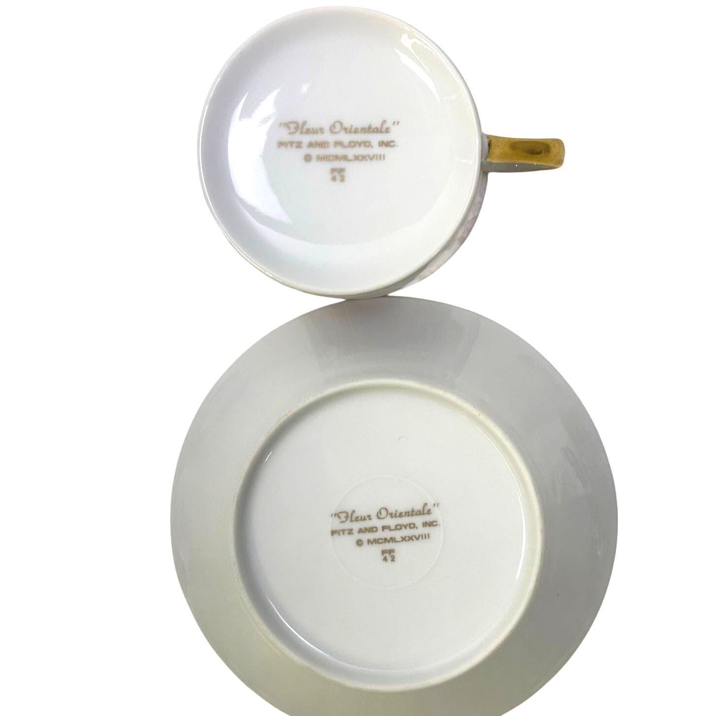 Fitz & Floyd 1979 Retired 'Fleur Orientale Cinnabar' Cup and Saucer-Set of 4 - Thumbnail 5