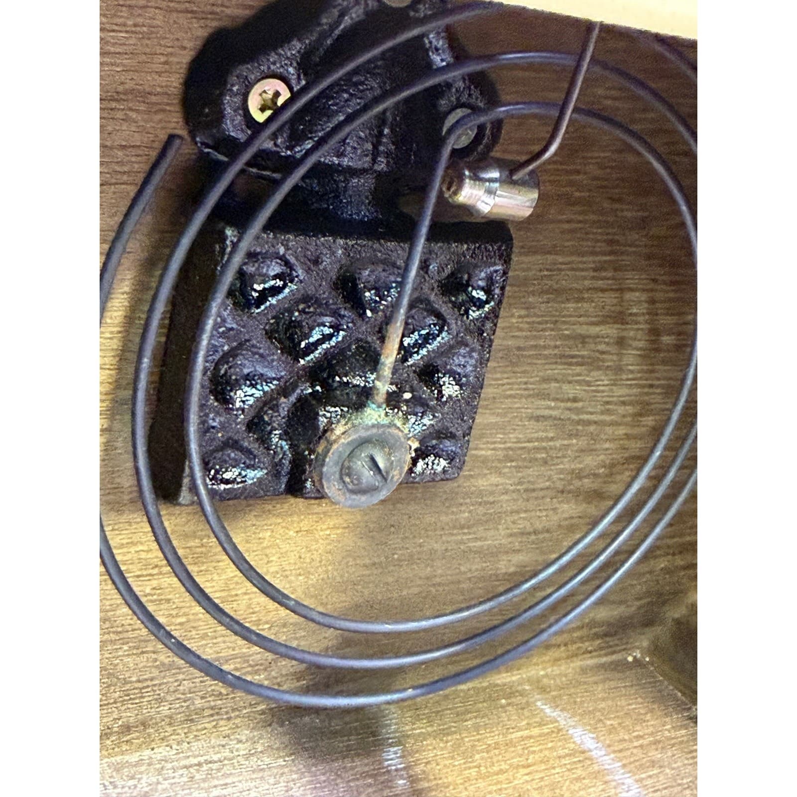 Hamilton Key Wind Mantel Clock Japan Mechanical Pendulum Chime w/ Key Vintage - Thumbnail 9