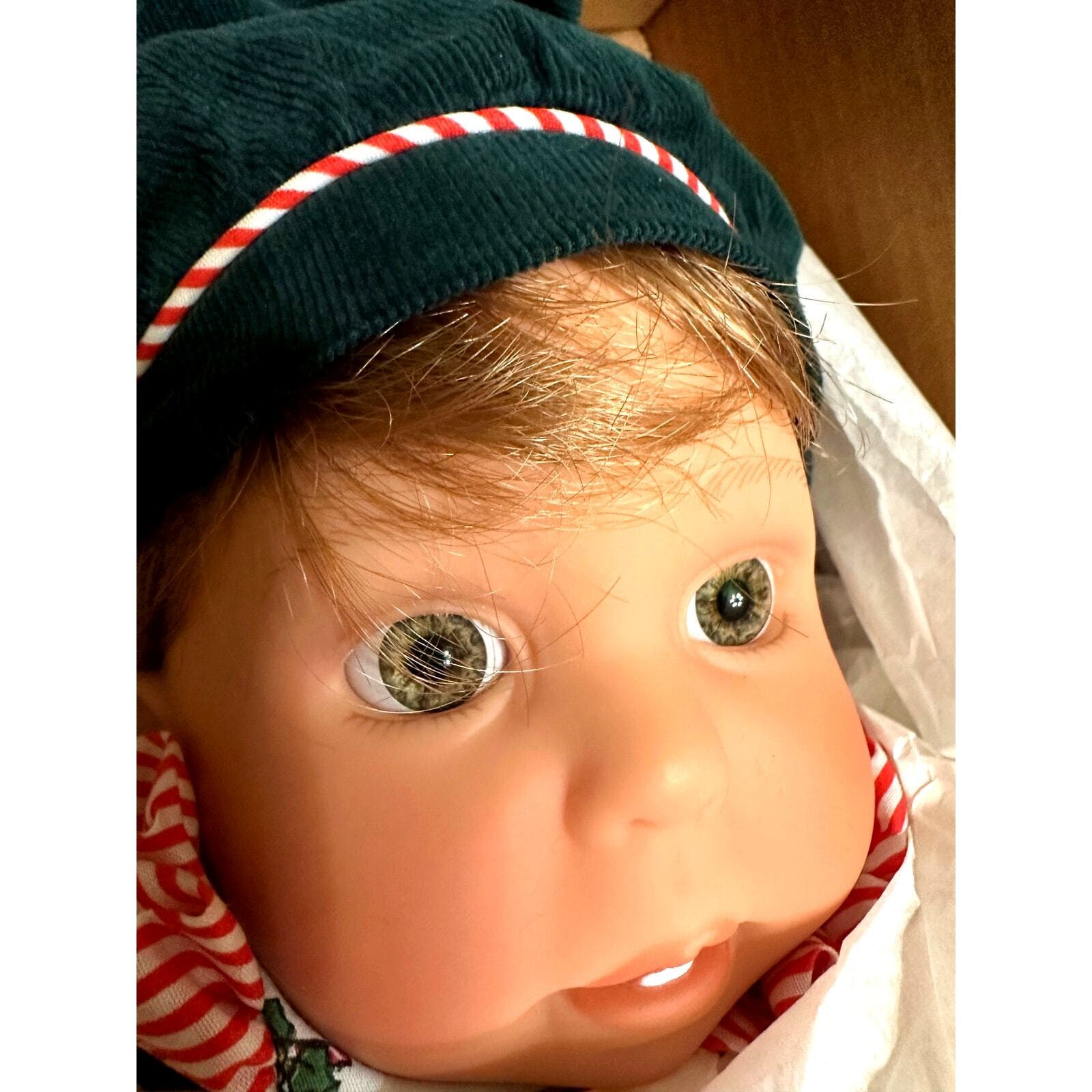Lee Middleton 1998 Original Doll 00053 #354 "Santa's Little Helper-Girl"-NEW! - Thumbnail 2