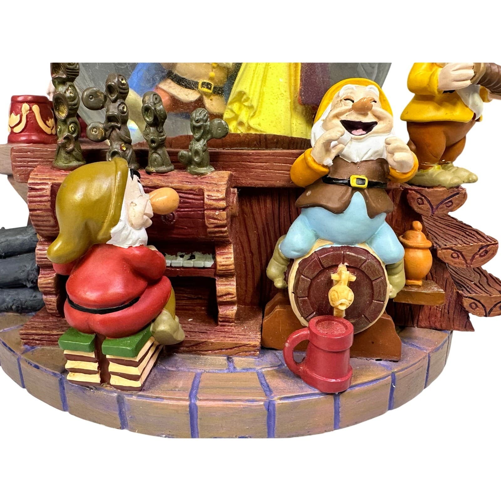 Snow White and the Seven Dwarfs 1998 Musical Snow Globe 'I Whistle a Happy Tune' - Thumbnail 5