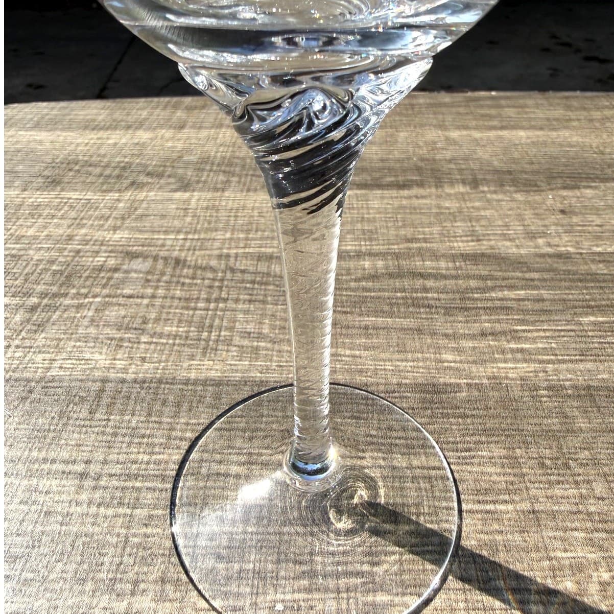 Clear Glass Wine Glasses Swirl Base Stemware 7” Elegant Vintage Barware-Set of 8 - Thumbnail 4