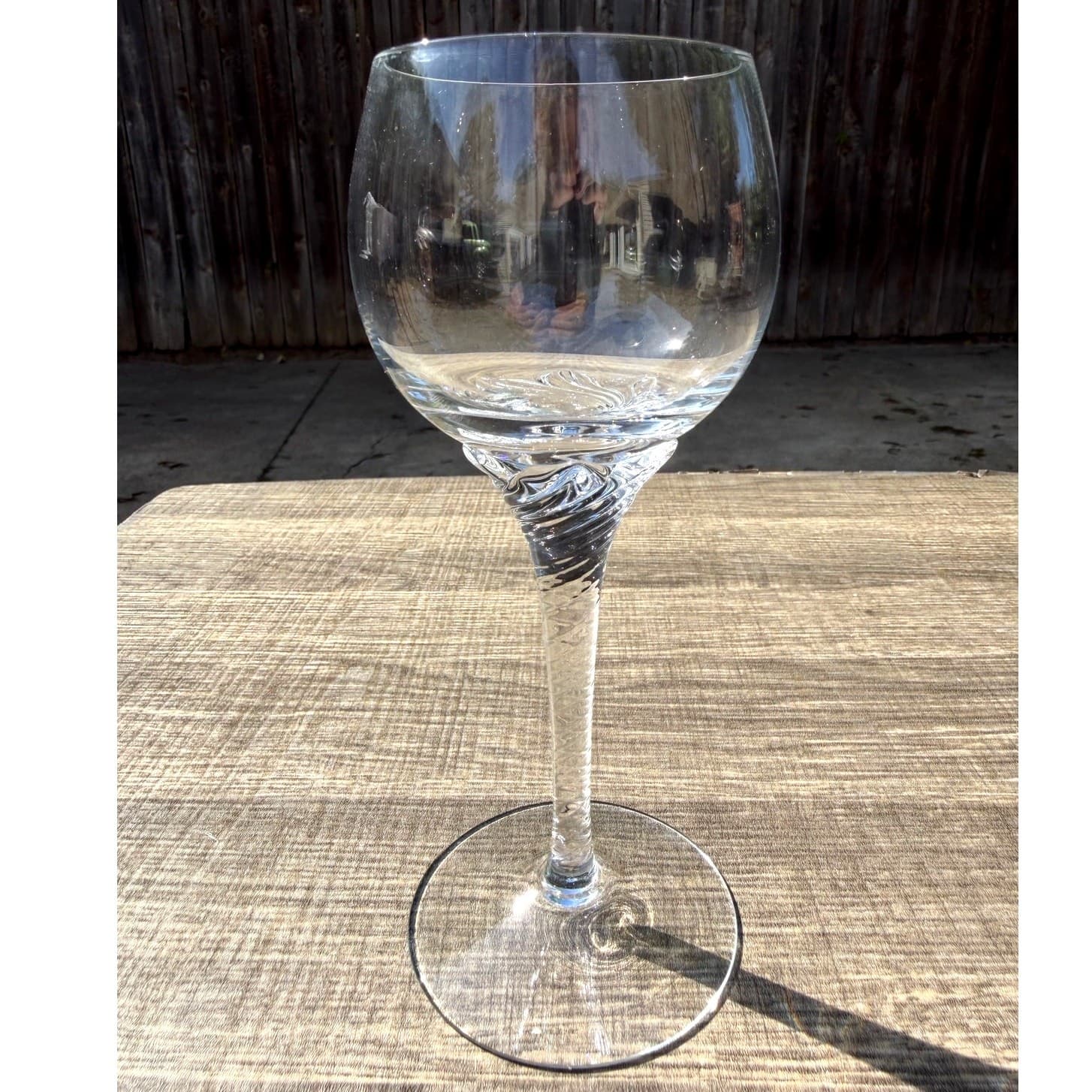 Clear Glass Wine Glasses Swirl Base Stemware 7” Elegant Vintage Barware-Set of 8 - Thumbnail 2