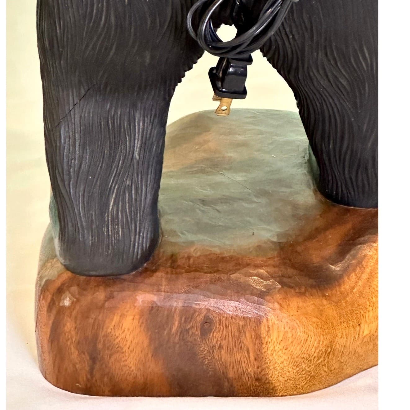 Rare Rustic One-of-a-Kind 38" Carved Wooden Standing Bear Lamp Intricate Details - Thumbnail 7