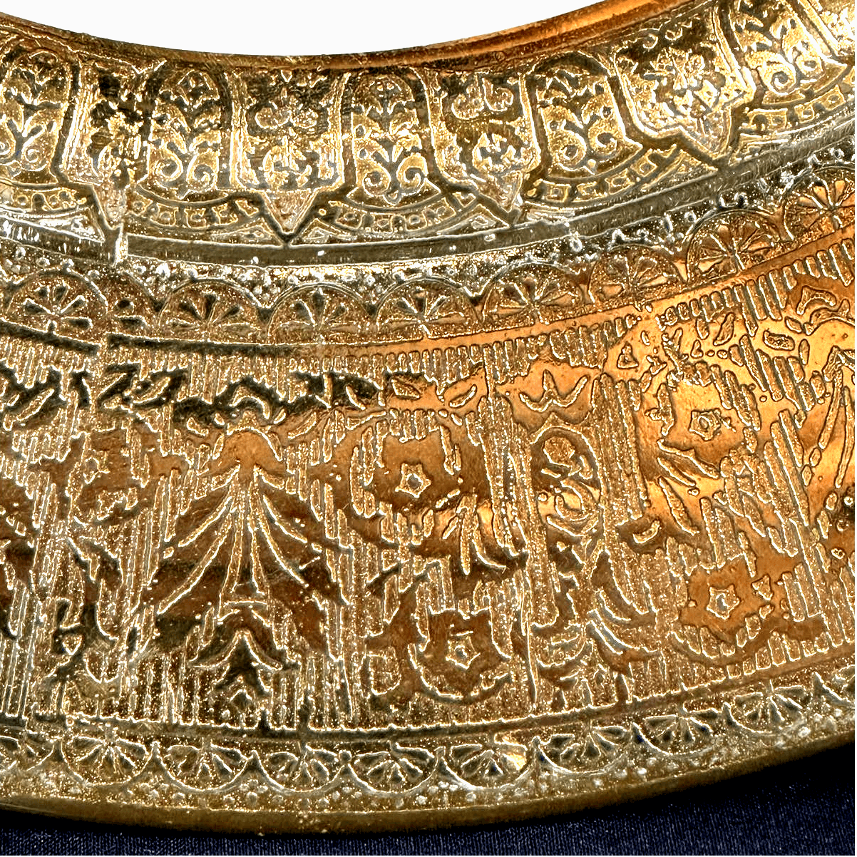 La Petite LP5 China Warranted 22 Karat Gold Filigree Rim Dinner Plate-10 5/8" - Thumbnail 7