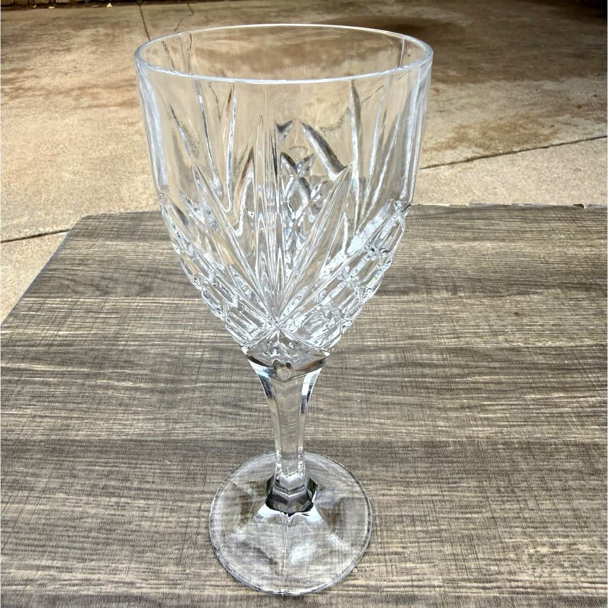 Shannon Godinger Vintage Dublin Crystal Wine Goblets 8" Cut Glasses-Set of 3 - Thumbnail 7