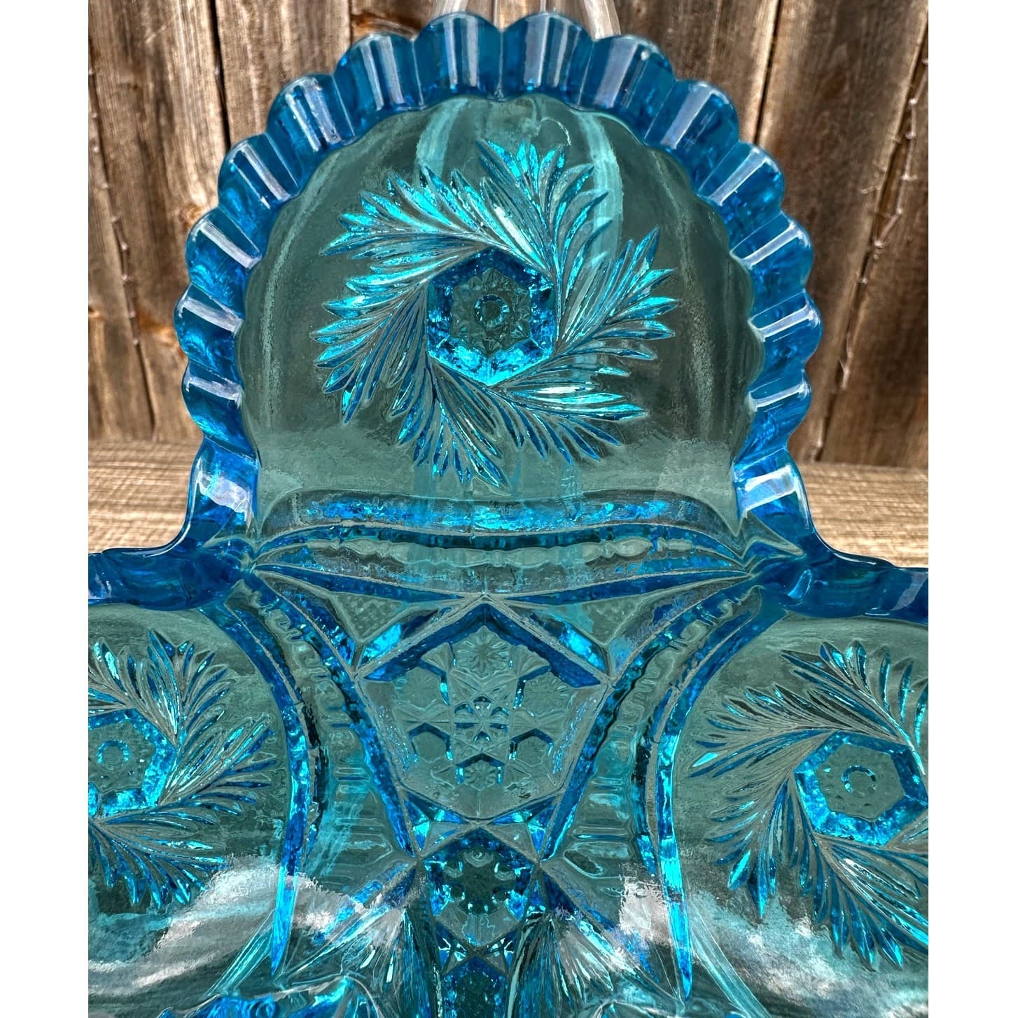 Kemple Glass Aqua Blue Sawtooth Pinwheel Lucky Clover Leaf Candy Trinket Dish - Thumbnail 2