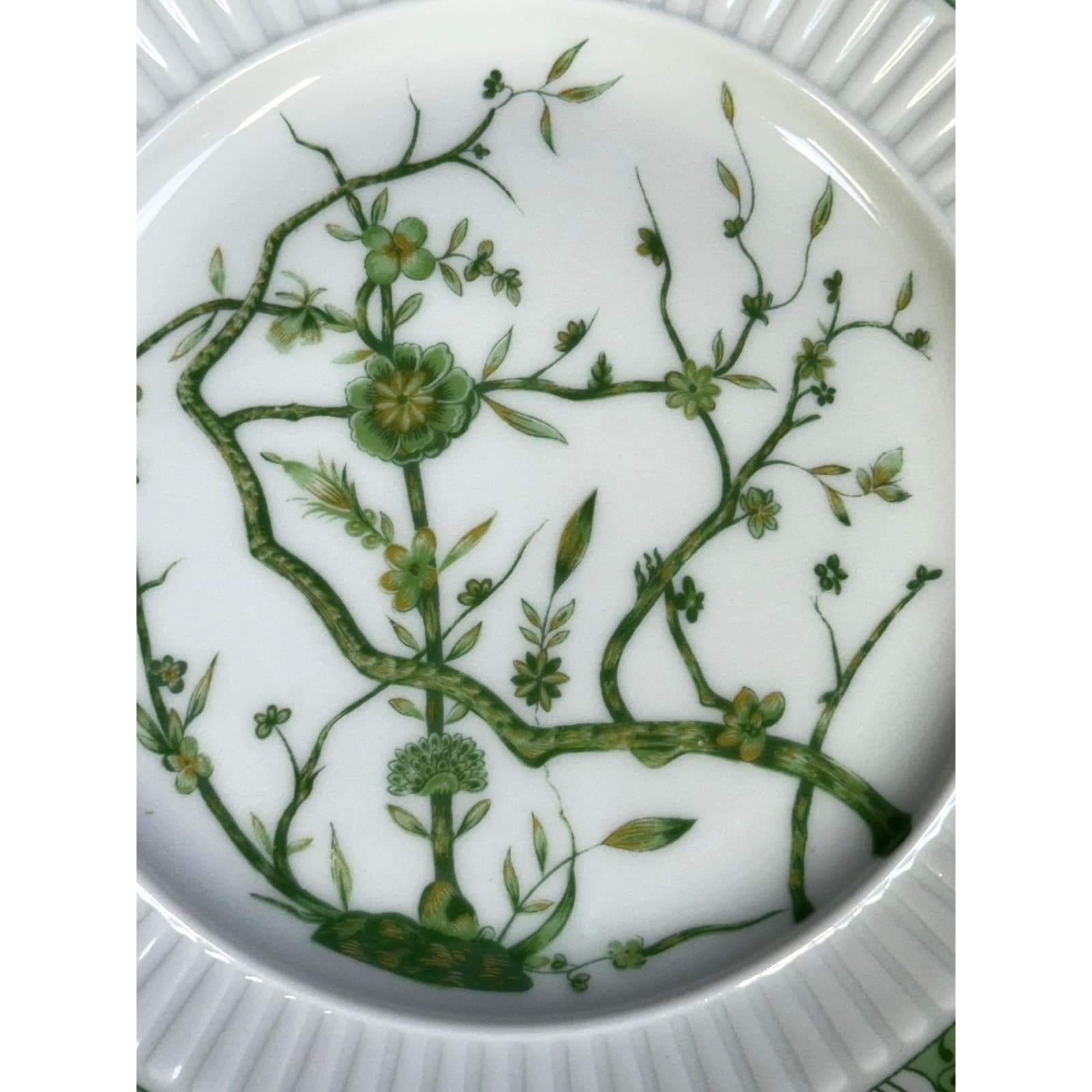 Raynaud Ceralene Limoges Retired 1990 'Fleur De Jade Green' Bread Butter Plate - Thumbnail 2