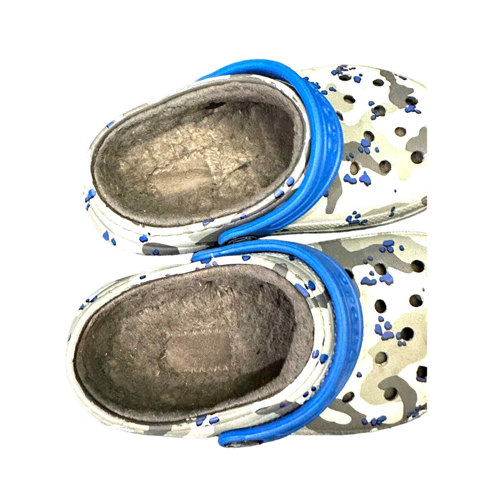Crocs Child’s Classic Lined Gray Camo Clogs Size C-9 - Thumbnail 4
