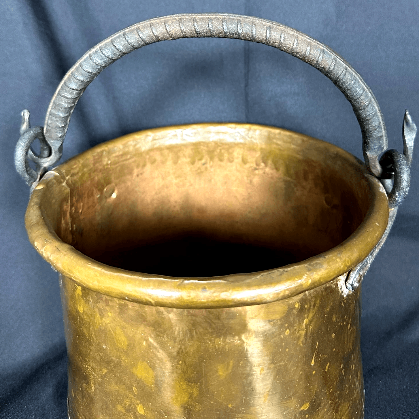 Turkish Hammered VTG Copper Pot Dovetail Seams Rolled Edge Forged Handles RARE - Thumbnail 2