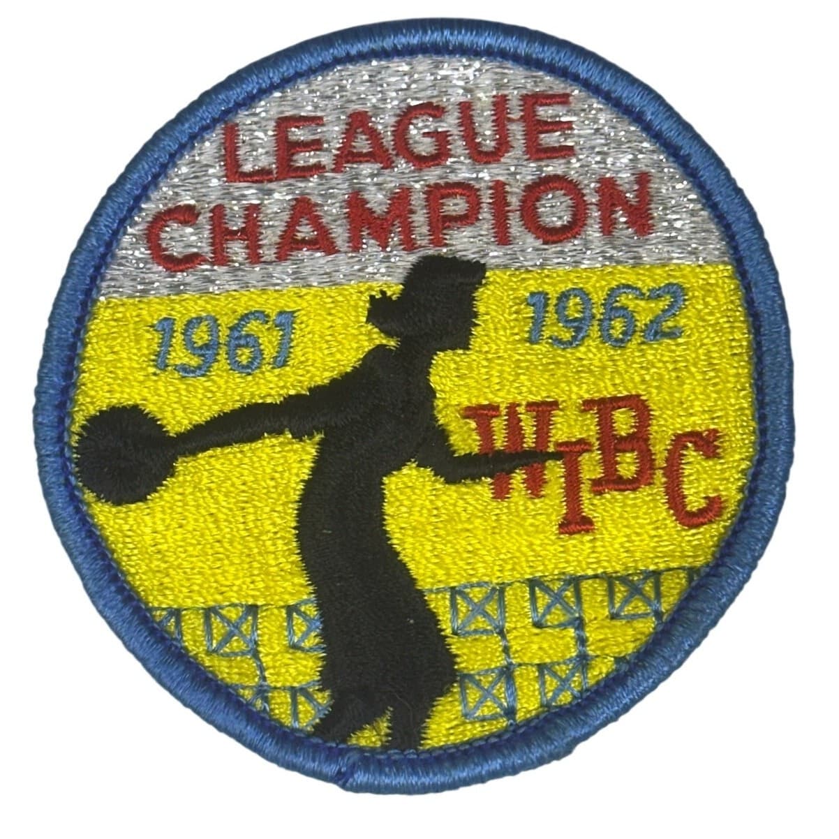 2 Embroidered Cloth Patches 1961 Bowling & Kangaroo with Red Sweater Vintage - Thumbnail 2