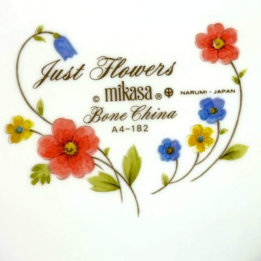 Mikasa Bone China Japan 1974-1996 Retired 'Just Flowers' 9" Serving Bowl - Thumbnail 7