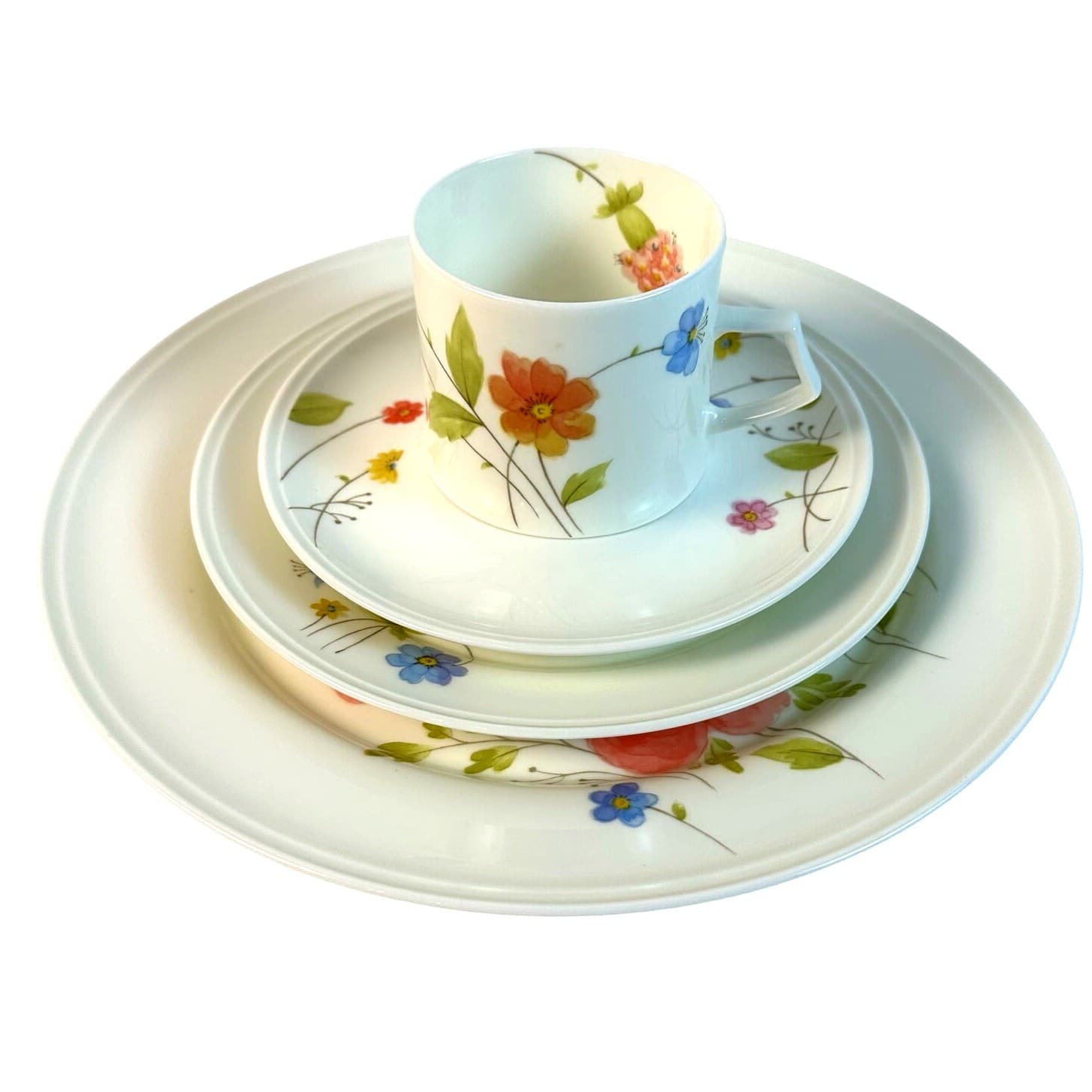 Mikasa Bone China Japan 1974-1996 Retired 'Just Flowers' 4-Piece Place Setting