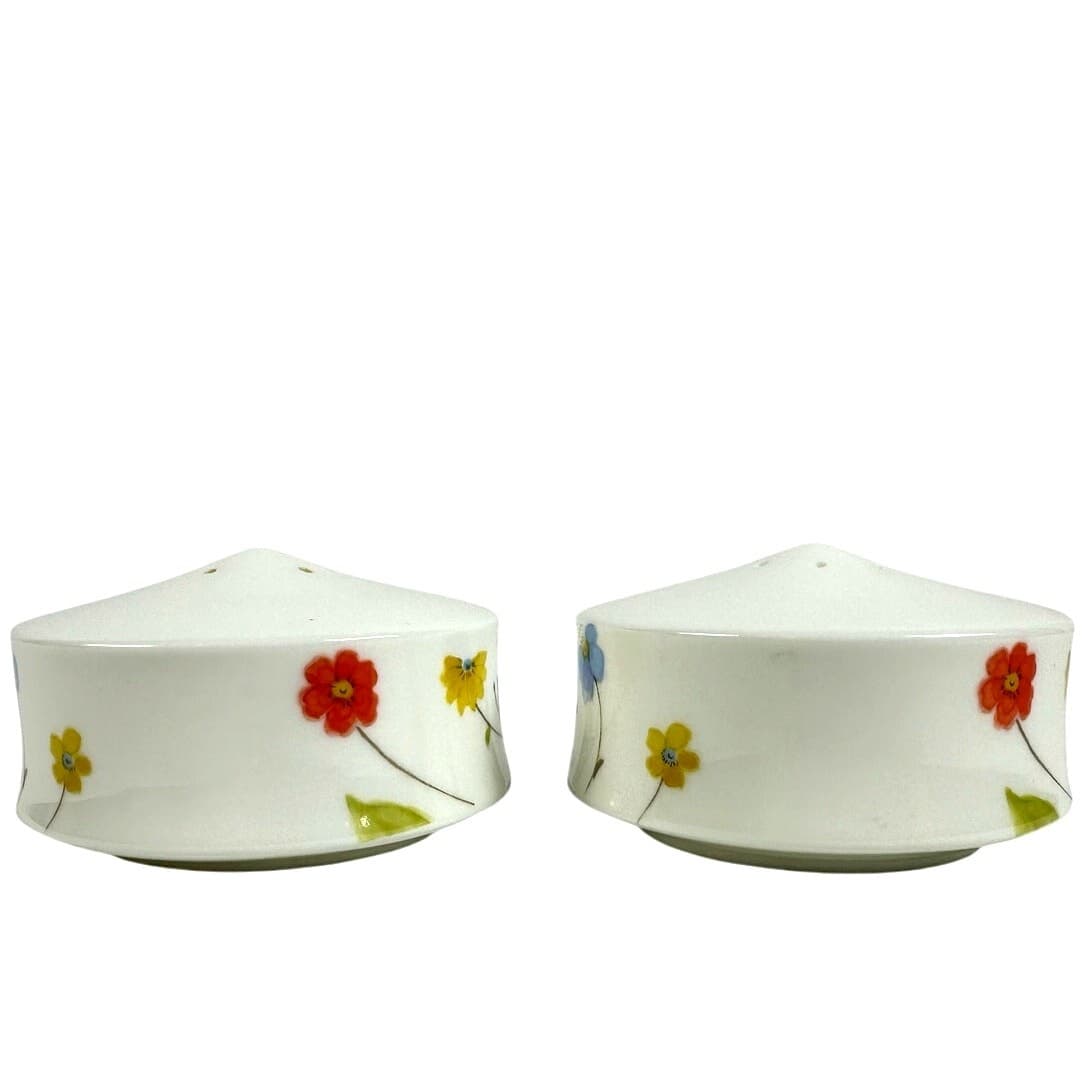 Mikasa Bone China Japan 1974-1996 Retired 'Just Flowers' Salt/Pepper Shaker Set - Thumbnail 5