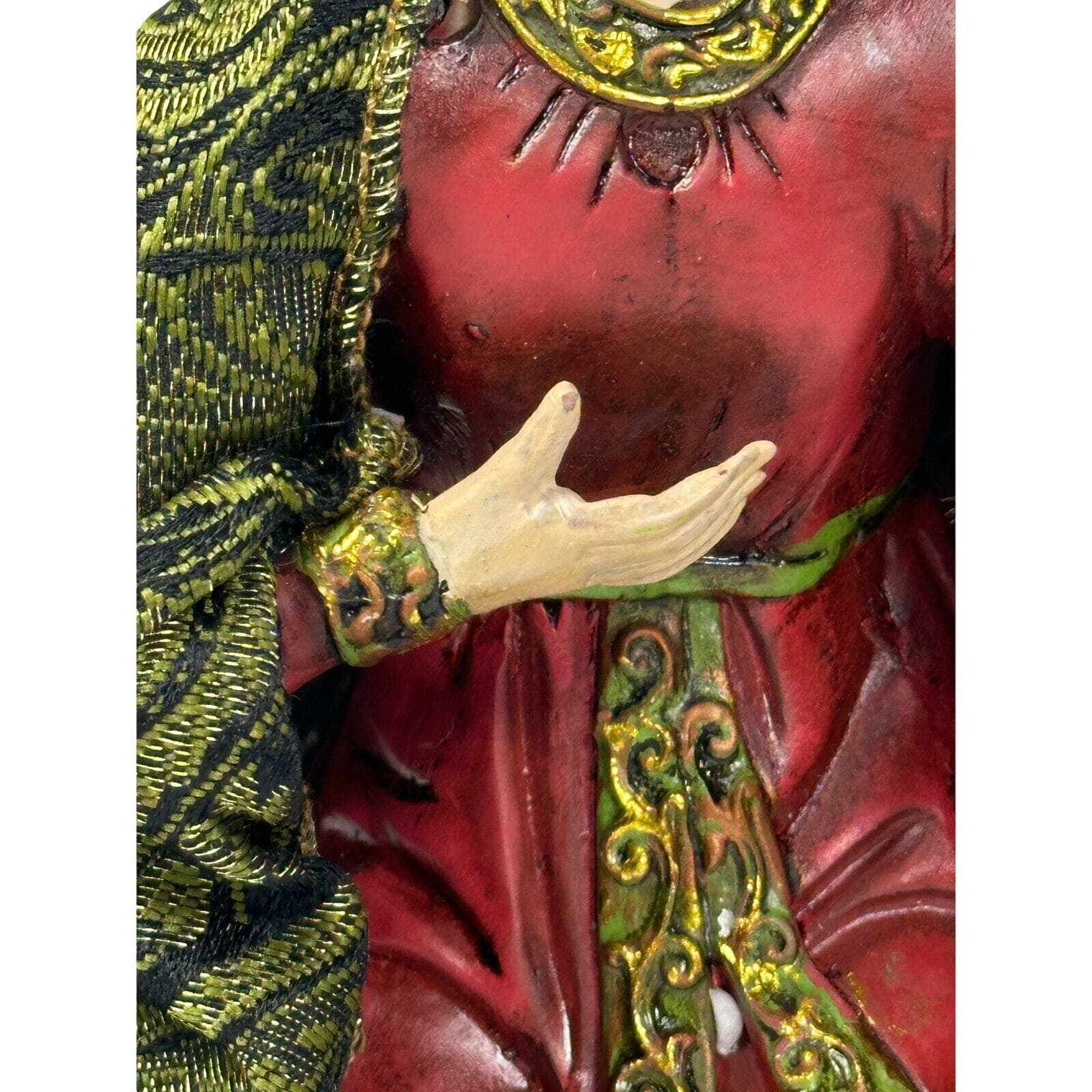 Crate and Barrel-Madonna Nativity Figure 7-inch Retired-Excellent! - Thumbnail 3