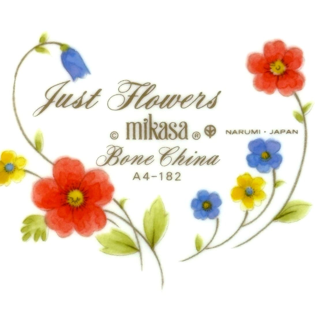 Mikasa Bone China Japan 1974-1996 Retired 'Just Flowers' Dinner Plate & Saucer - Thumbnail 5