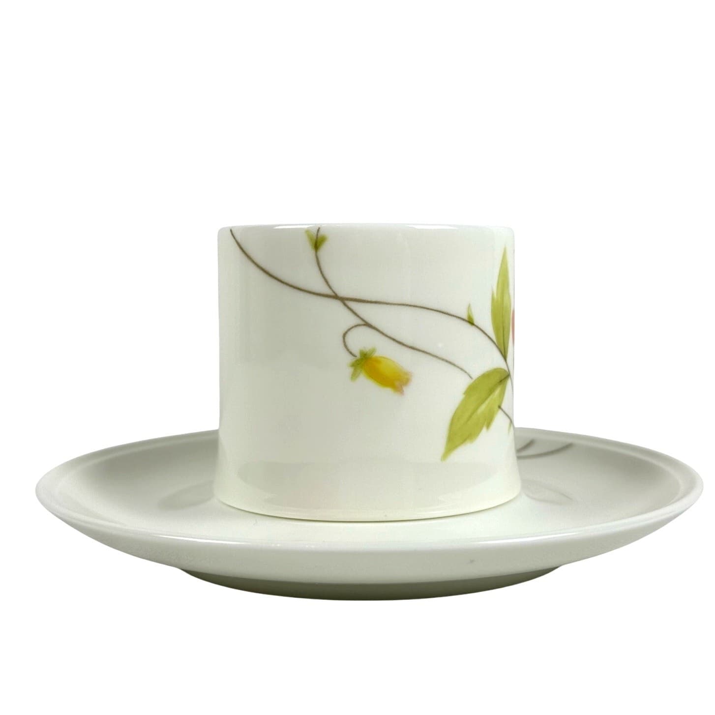 Mikasa Bone China Japan 1974-1996 Retired 'Just Flowers' Flat Cup & Saucer Set - Thumbnail 3