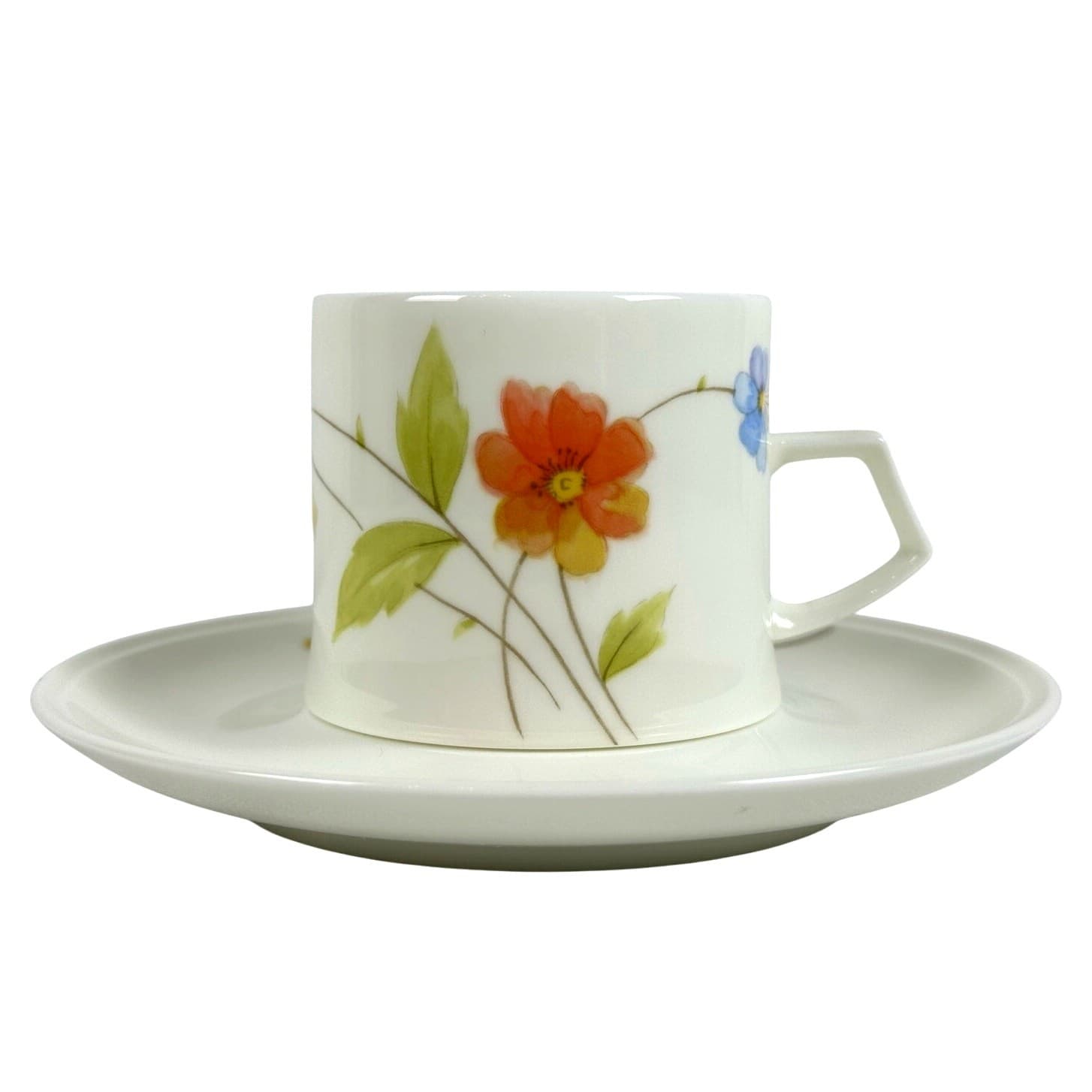Mikasa Bone China Japan 1974-1996 Retired 'Just Flowers' Flat Cup & Saucer Set - Thumbnail 2