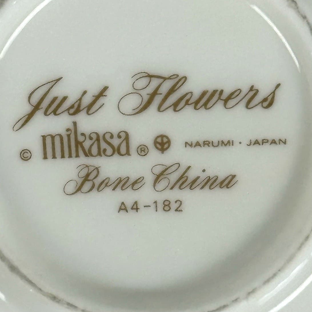 Mikasa Bone China Japan 1974-1996 Retired 'Just Flowers' Flat Cup & Saucer Set - Thumbnail 8